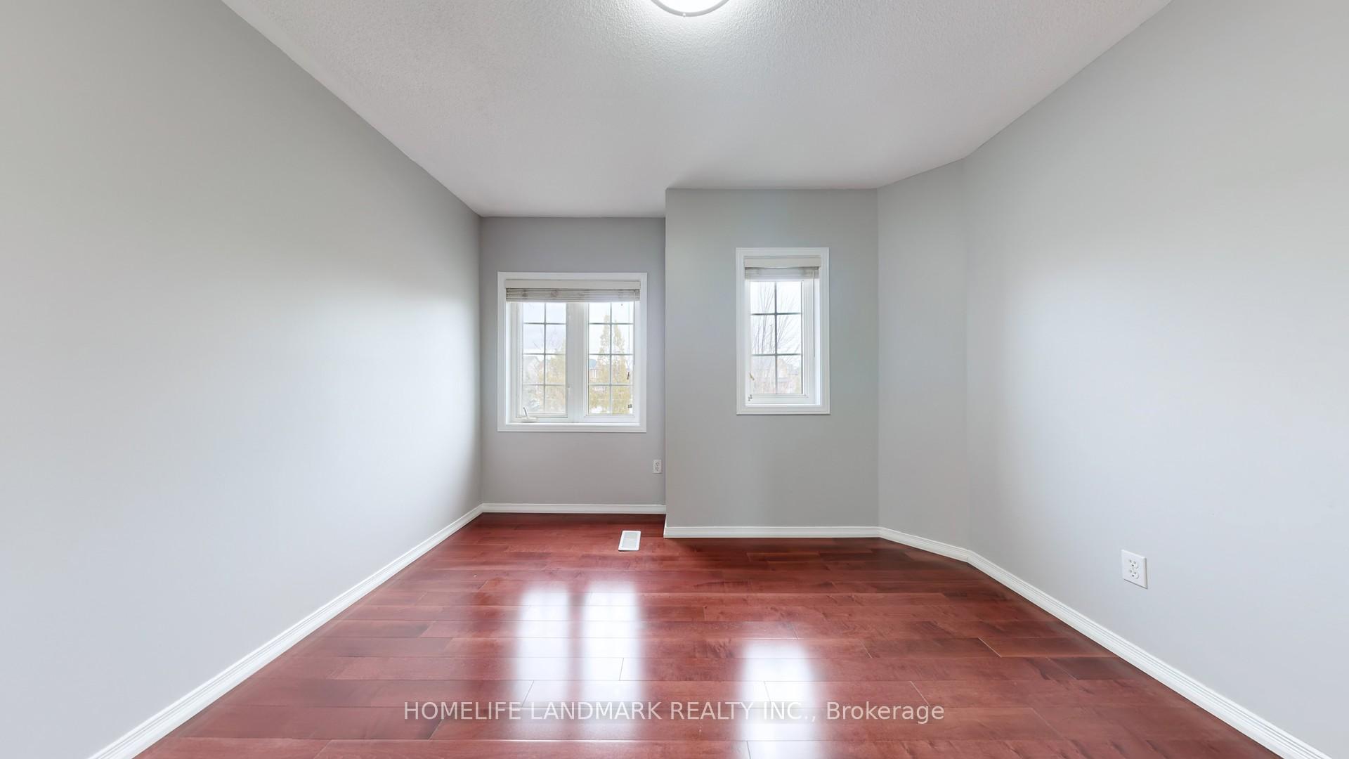 Photo 29 of 48 Outlook Terrace Drive, Markham, Greensborough — HOMEH
