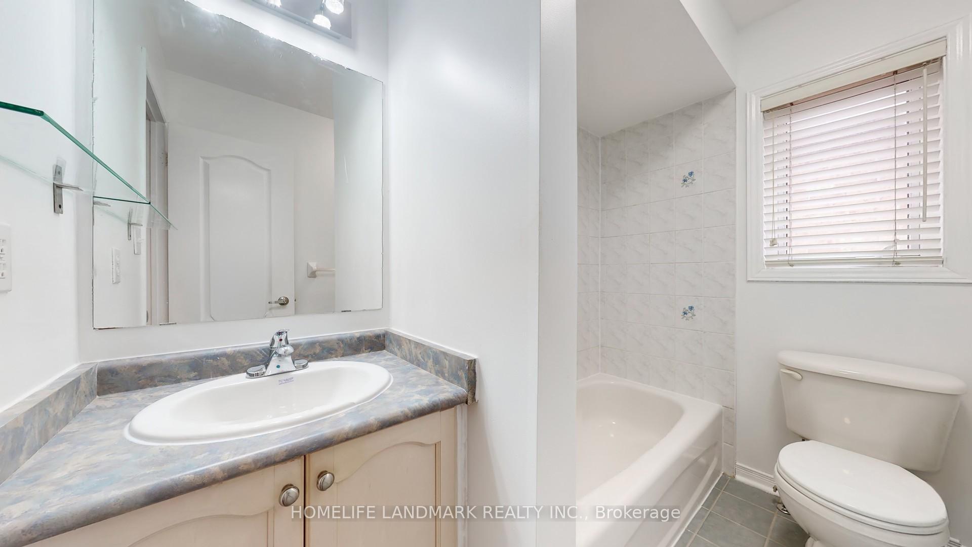 Photo 31 of 48 Outlook Terrace Drive, Markham, Greensborough — HOMEH