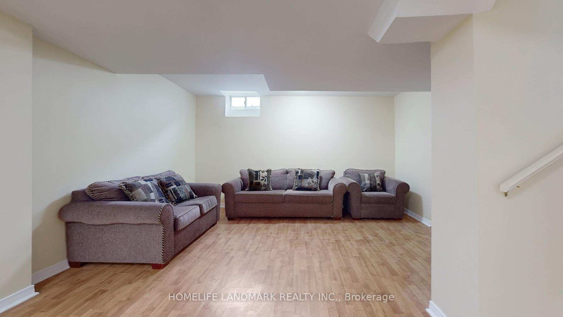 Photo 32 of 48 Outlook Terrace Drive, Markham, Greensborough — HOMEH