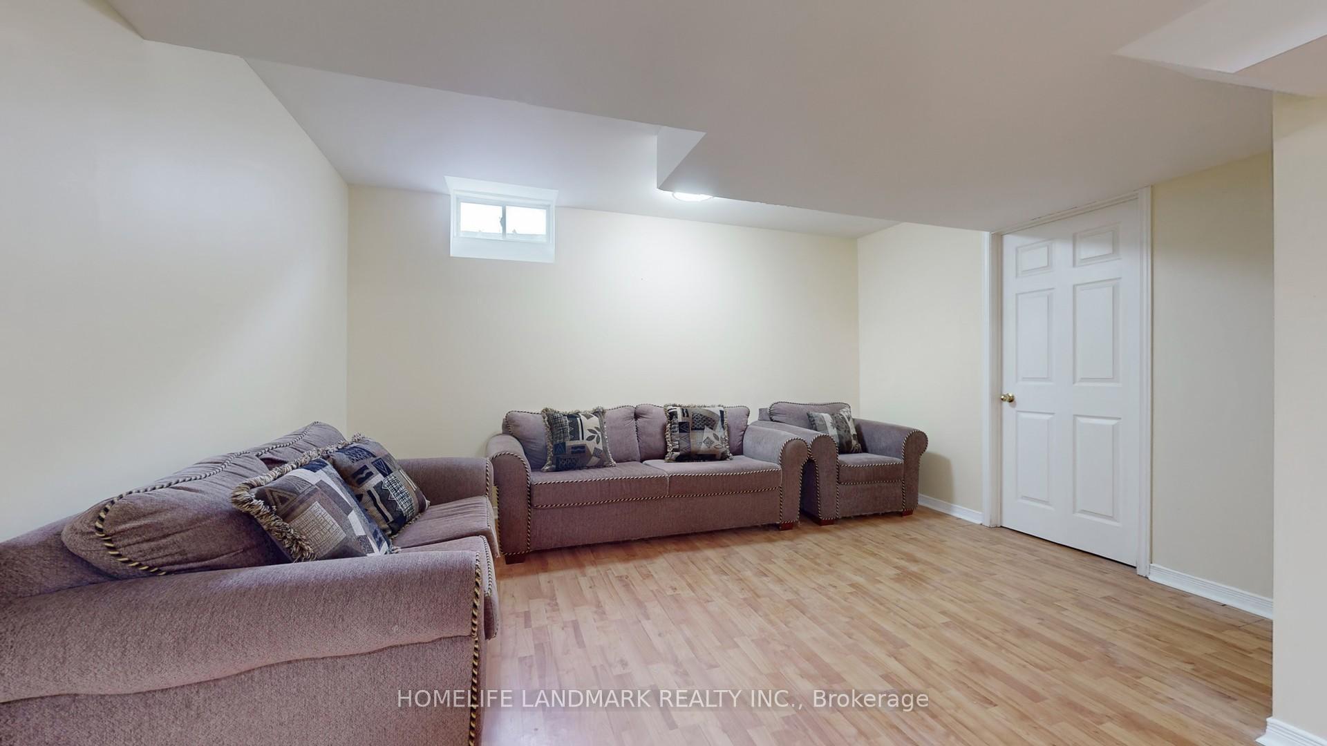 Photo 33 of 48 Outlook Terrace Drive, Markham, Greensborough — HOMEH