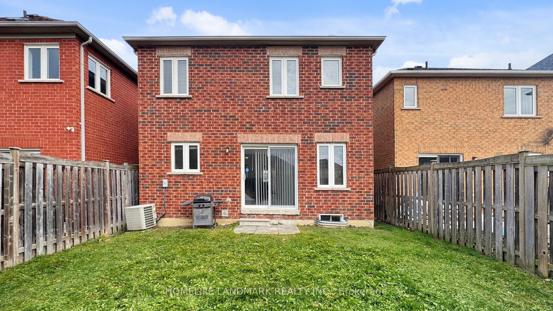 Photo 38 of 48 Outlook Terrace Drive, Markham, Greensborough — HOMEH
