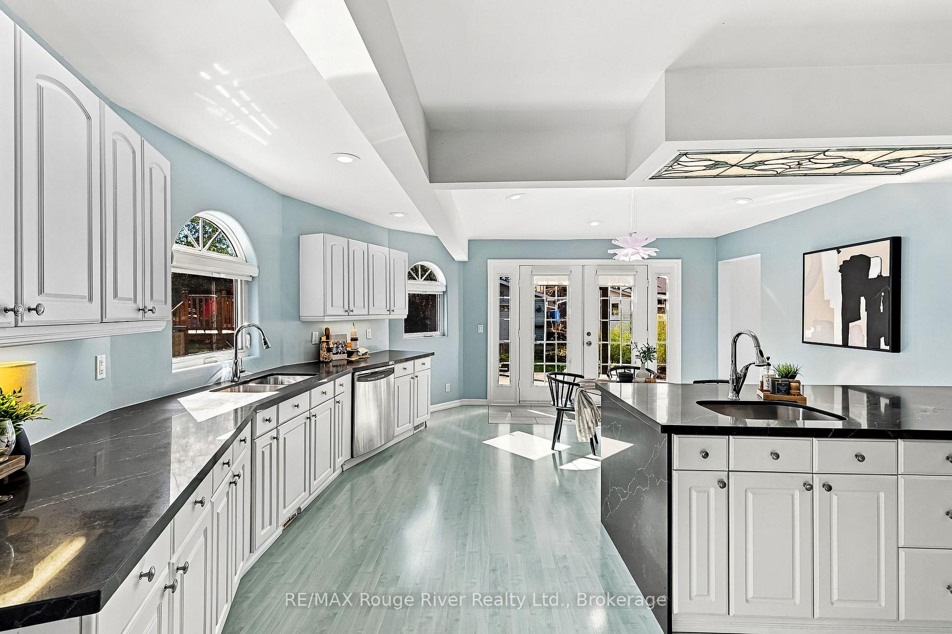 Photo 13 of 1116 Green Street, Whitby, Downtown Whitby — HOMEH