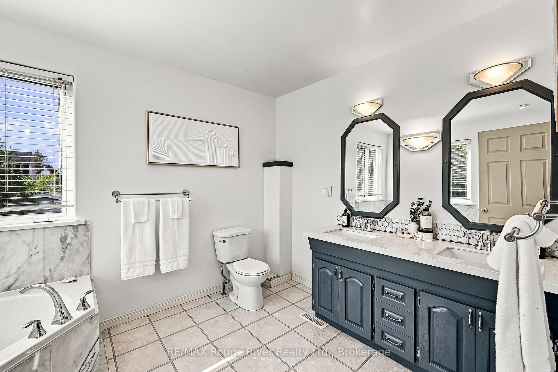 Photo 31 of 1116 Green Street, Whitby, Downtown Whitby — HOMEH
