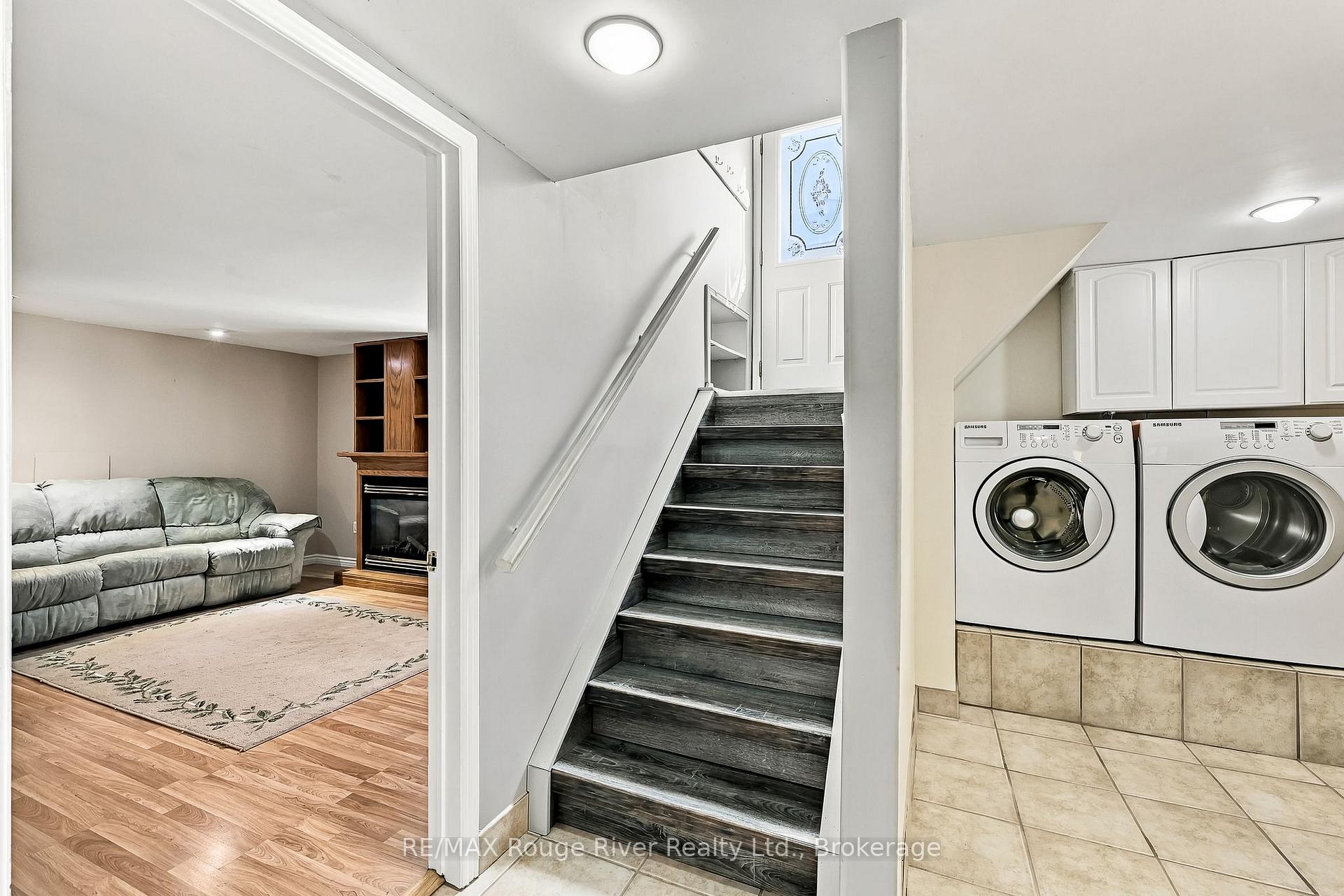 Photo 34 of 1116 Green Street, Whitby, Downtown Whitby — HOMEH