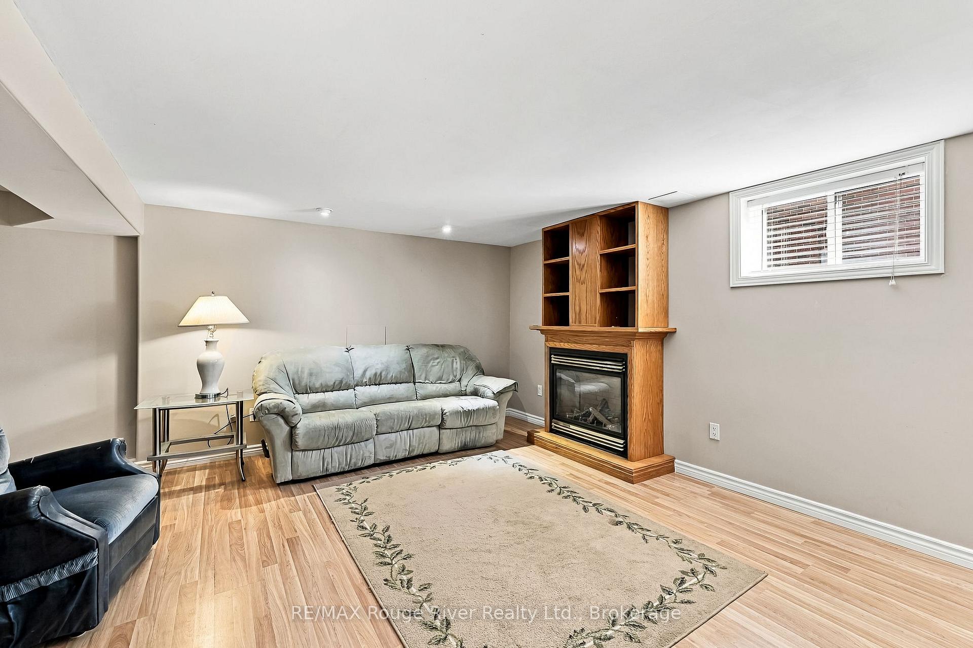 Photo 38 of 1116 Green Street, Whitby, Downtown Whitby — HOMEH