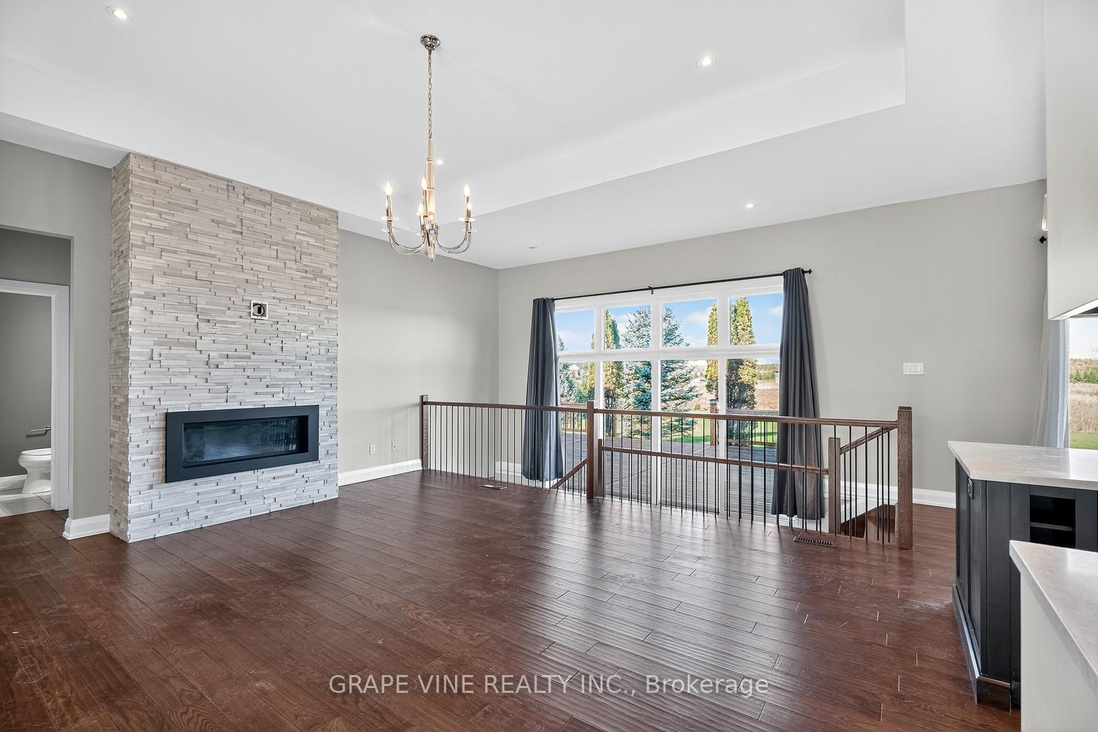 Photo 11 of 6835 Springrun Place, Ottawa, Greely — HOMEH