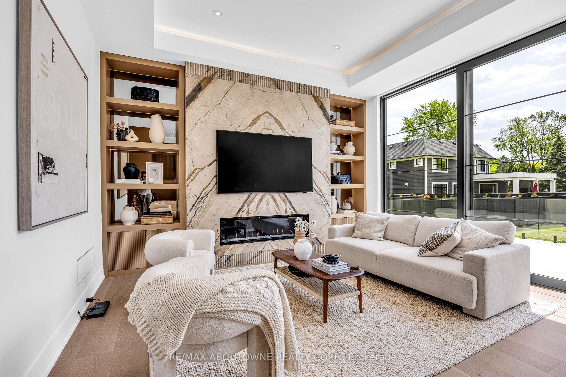 Photo 16 of 152 Third Line, Oakville, Bronte — HOMEH