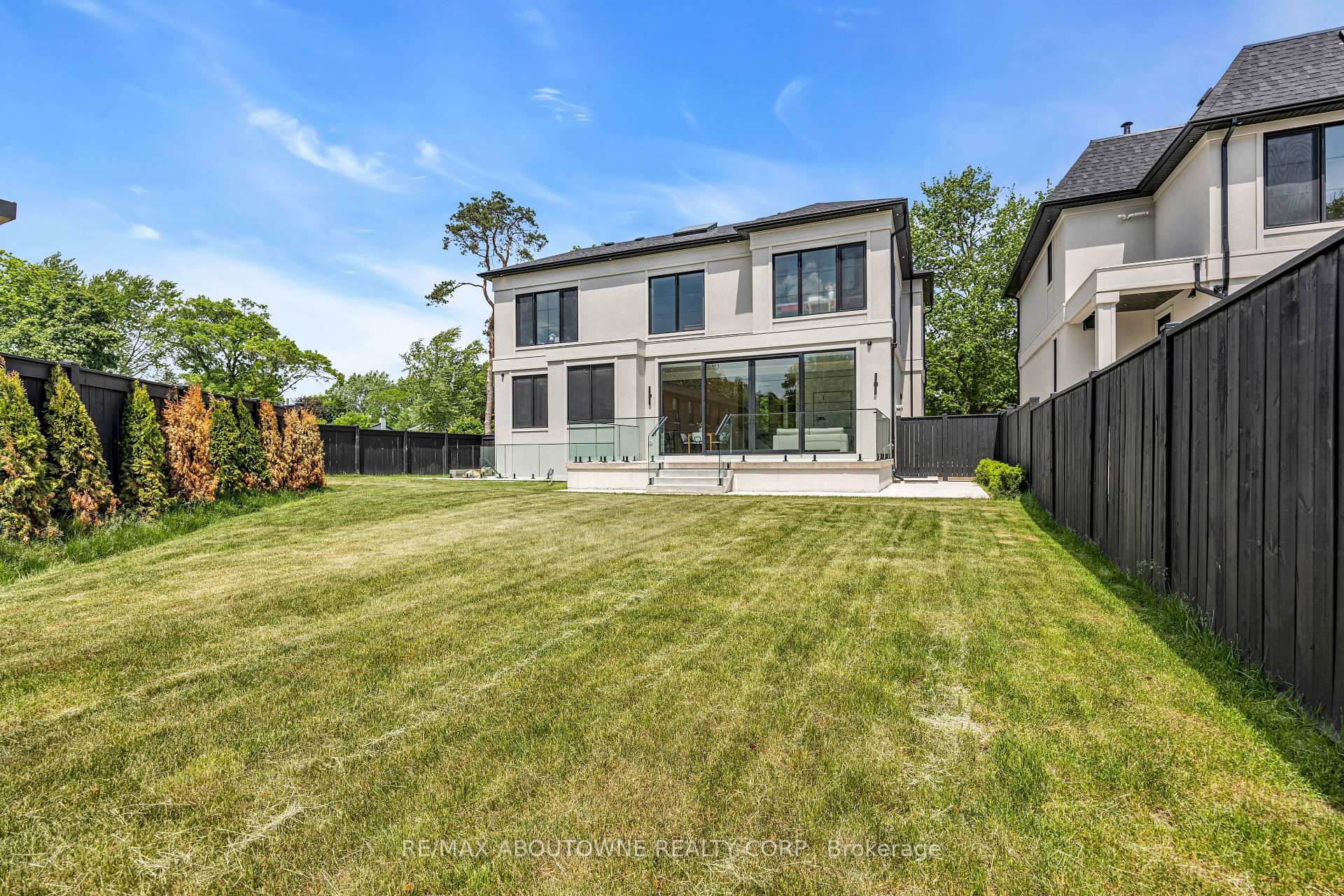 Photo 43 of 152 Third Line, Oakville, Bronte — HOMEH