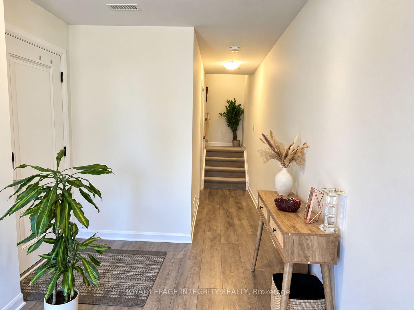 Photo 3 of 323 Gisborne Place, Ottawa, Kanata - Morgan's Grant/South March — HOMEH