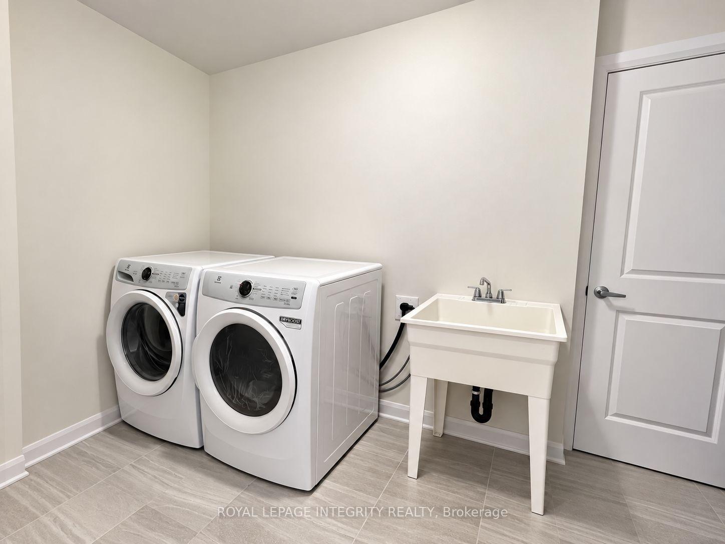 Photo 4 of 323 Gisborne Place, Ottawa, Kanata - Morgan's Grant/South March — HOMEH