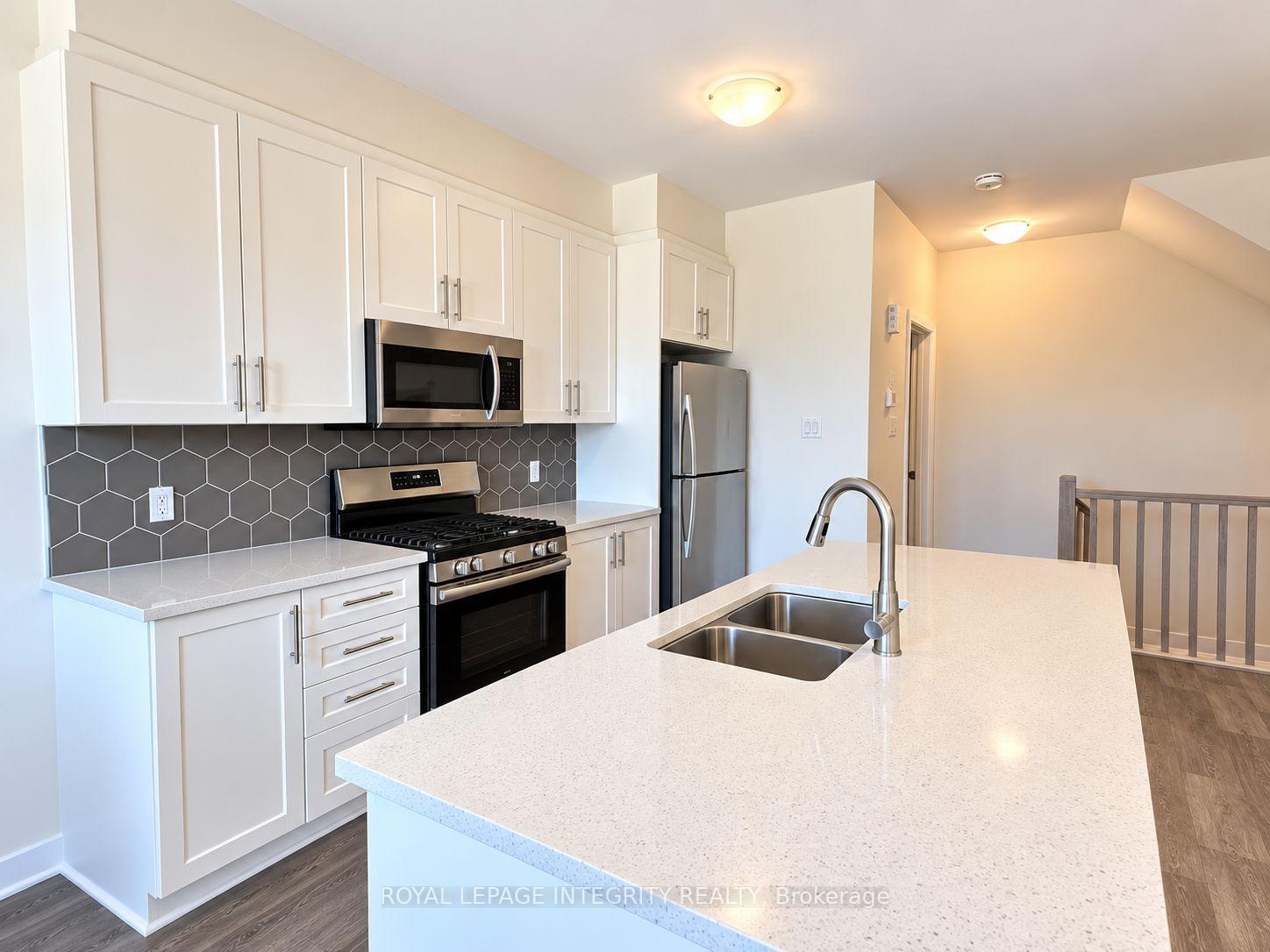 Photo 9 of 323 Gisborne Place, Ottawa, Kanata - Morgan's Grant/South March — HOMEH