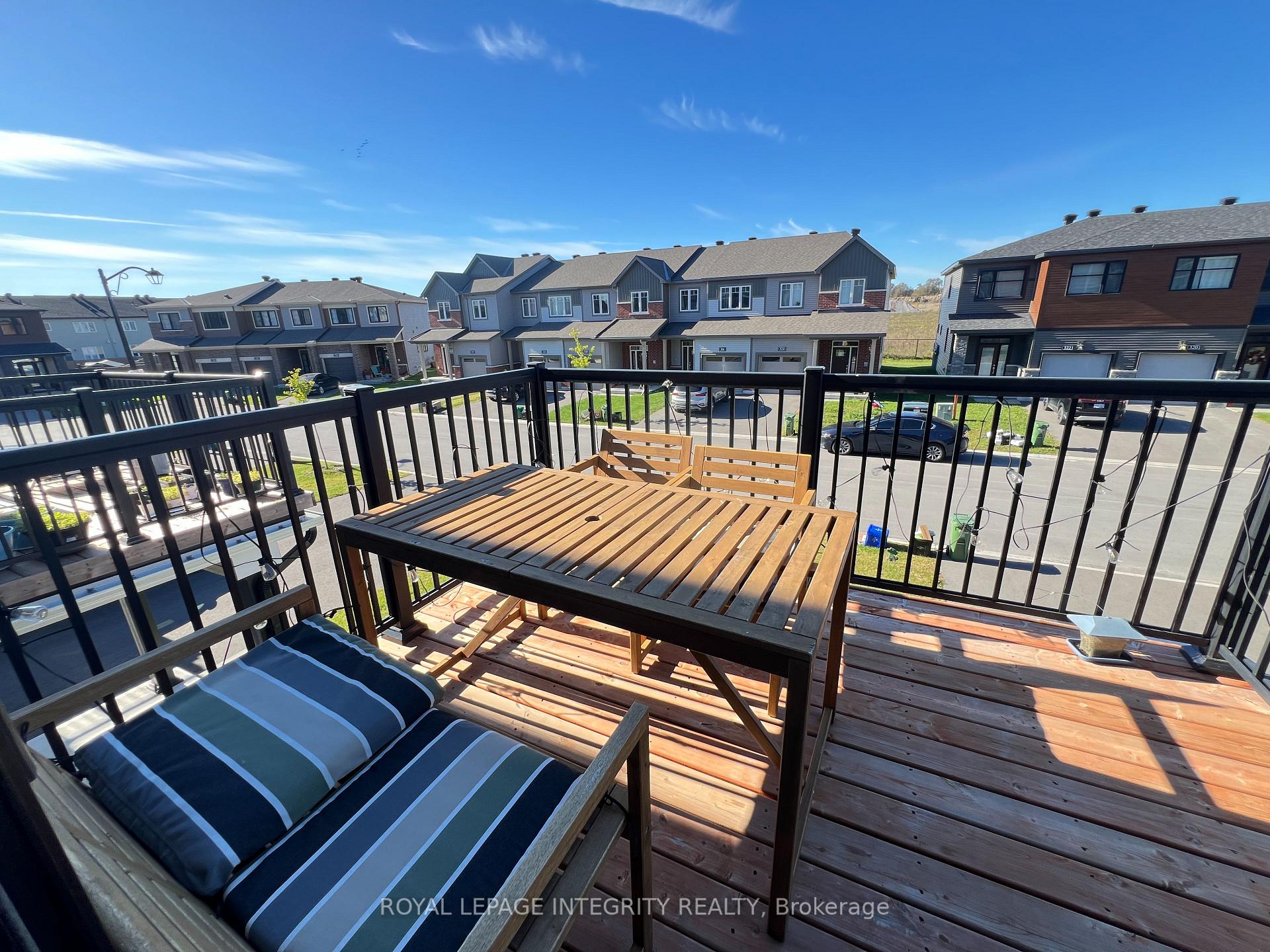 Photo 15 of 323 Gisborne Place, Ottawa, Kanata - Morgan's Grant/South March — HOMEH
