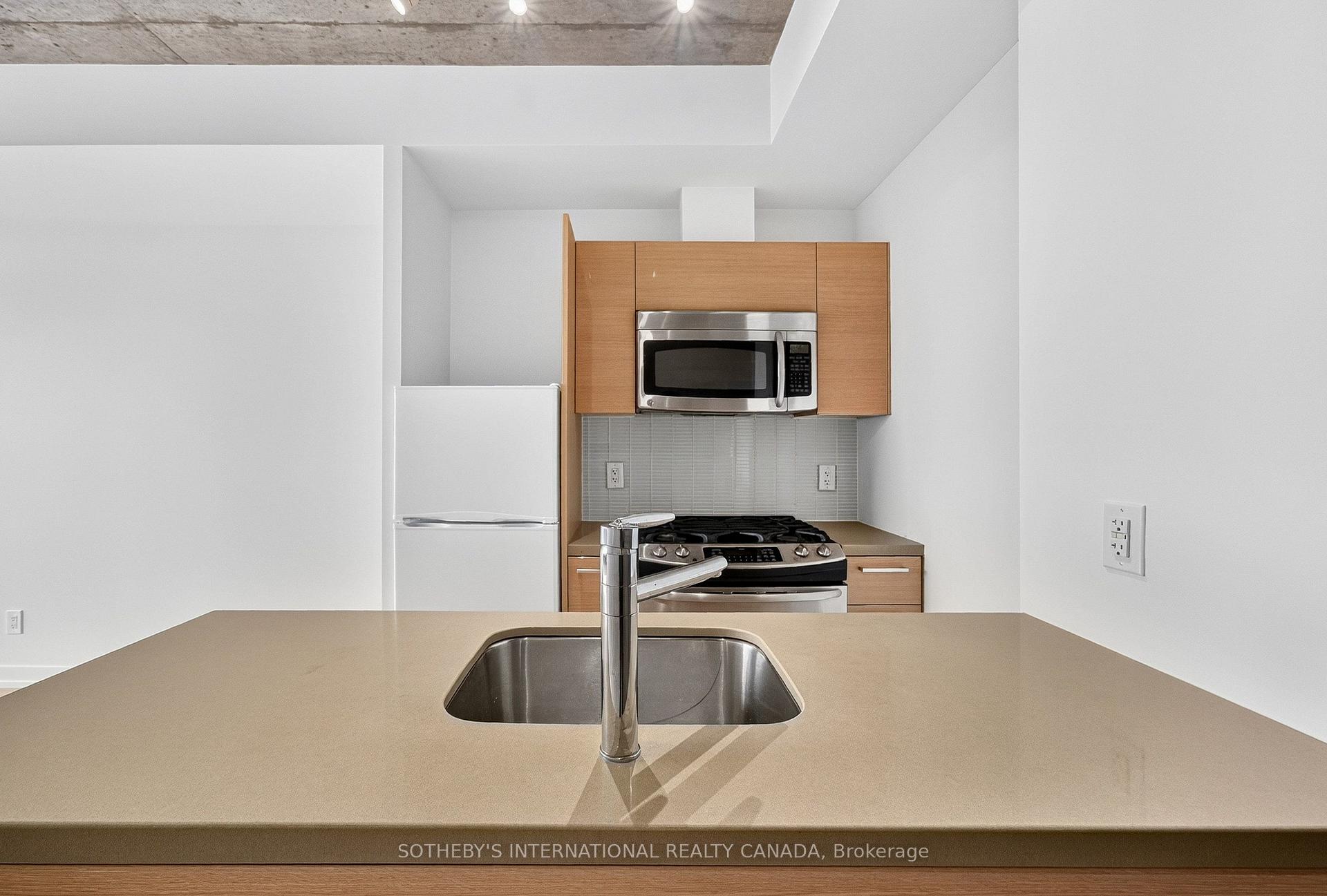 Photo 13 of Unit 406, 319 Carlaw Avenue, Toronto, South Riverdale — HOMEH