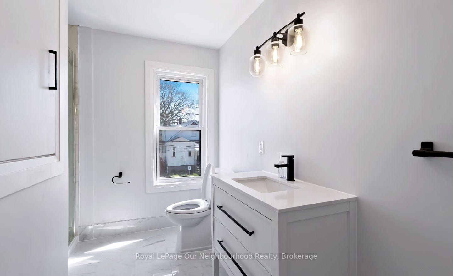 Photo 8 of Unit Unit 2, 5749 Summer Street, Niagara Falls, Hospital — HOMEH