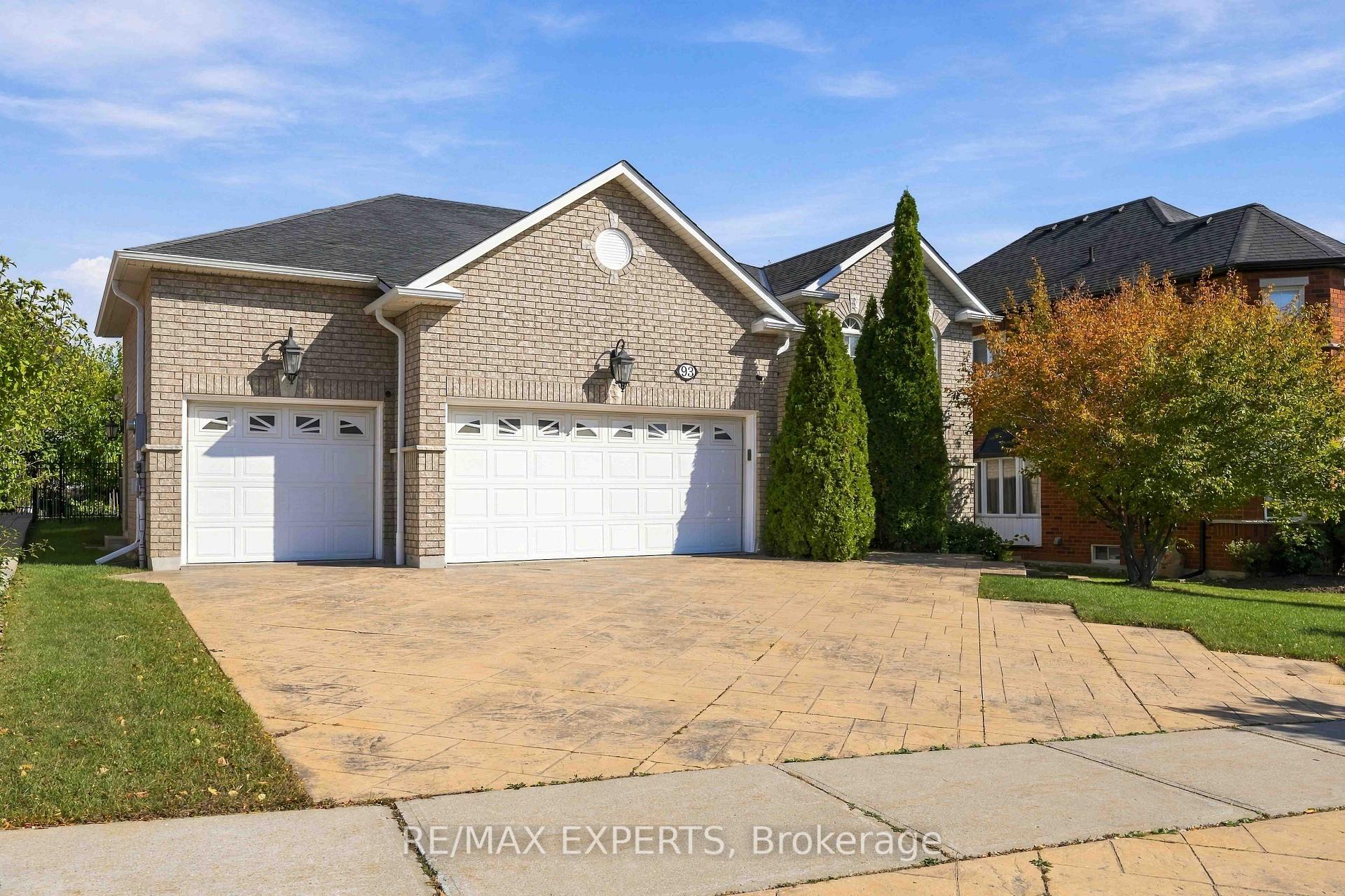 Photo 2 of 93 Velmar Drive, Vaughan, East Woodbridge — HOMEH