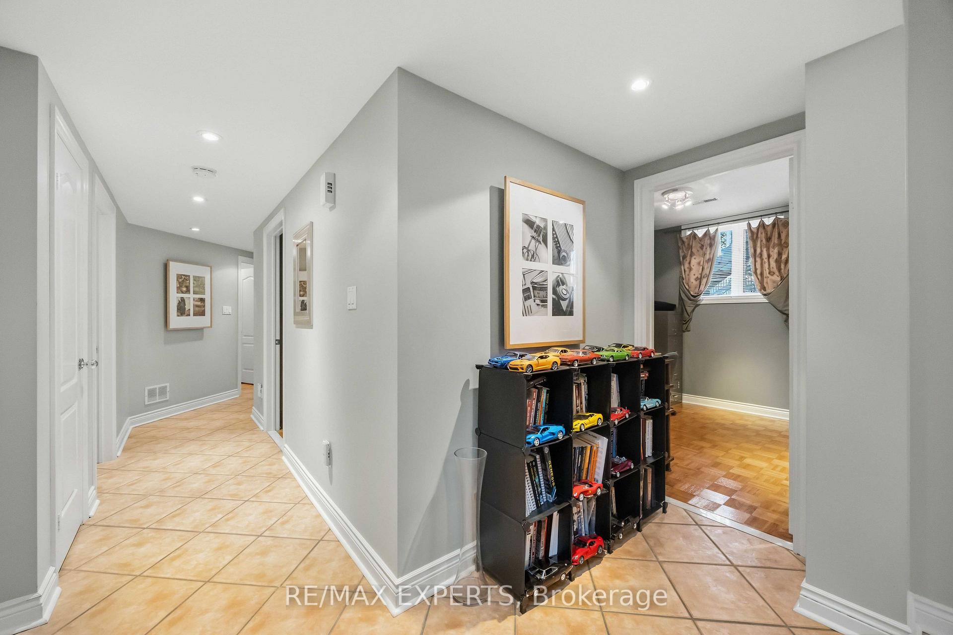 Photo 39 of 93 Velmar Drive, Vaughan, East Woodbridge — HOMEH