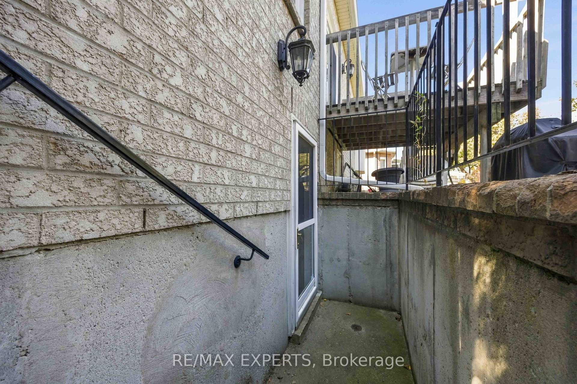 Photo 45 of 93 Velmar Drive, Vaughan, East Woodbridge — HOMEH