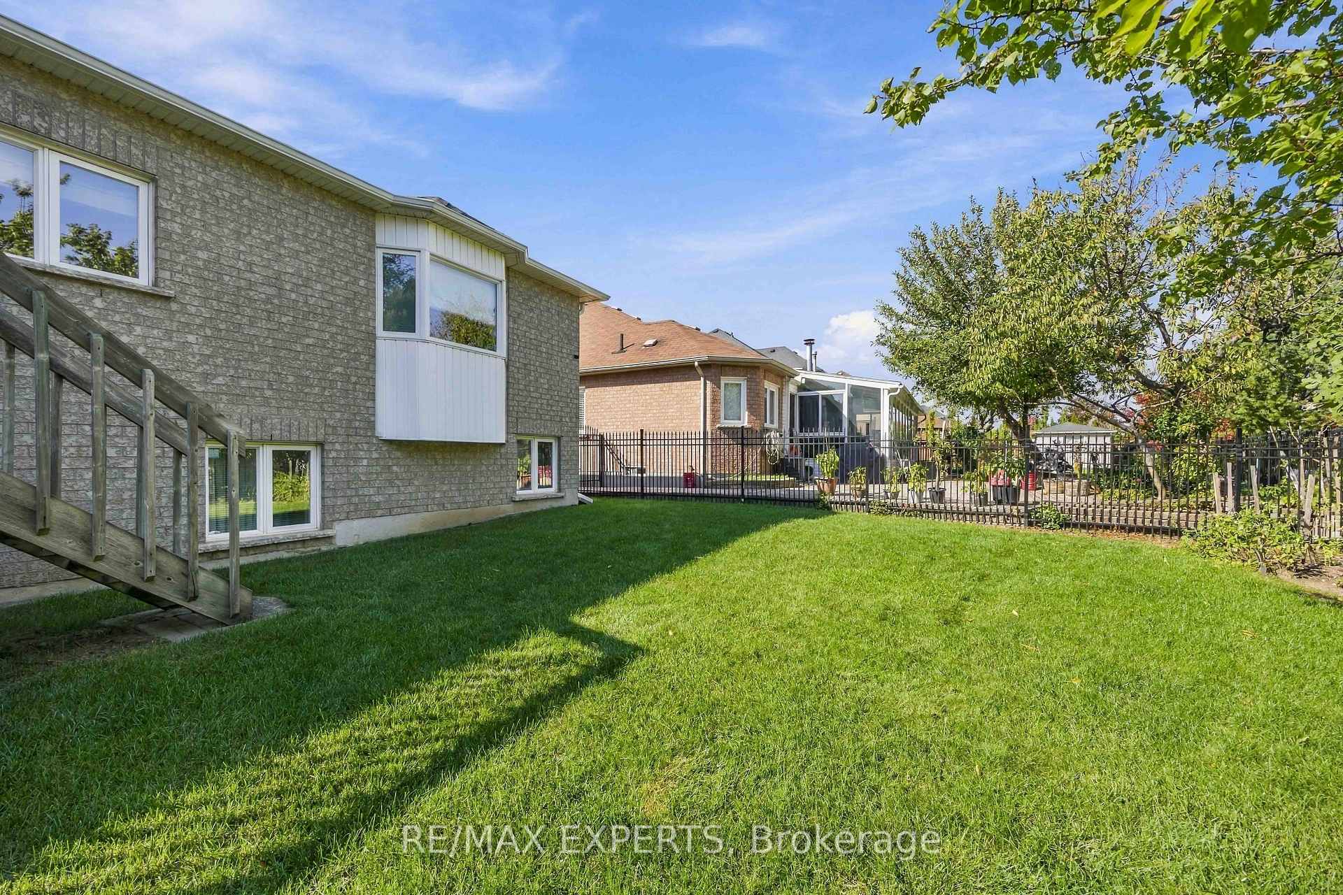 Photo 50 of 93 Velmar Drive, Vaughan, East Woodbridge — HOMEH