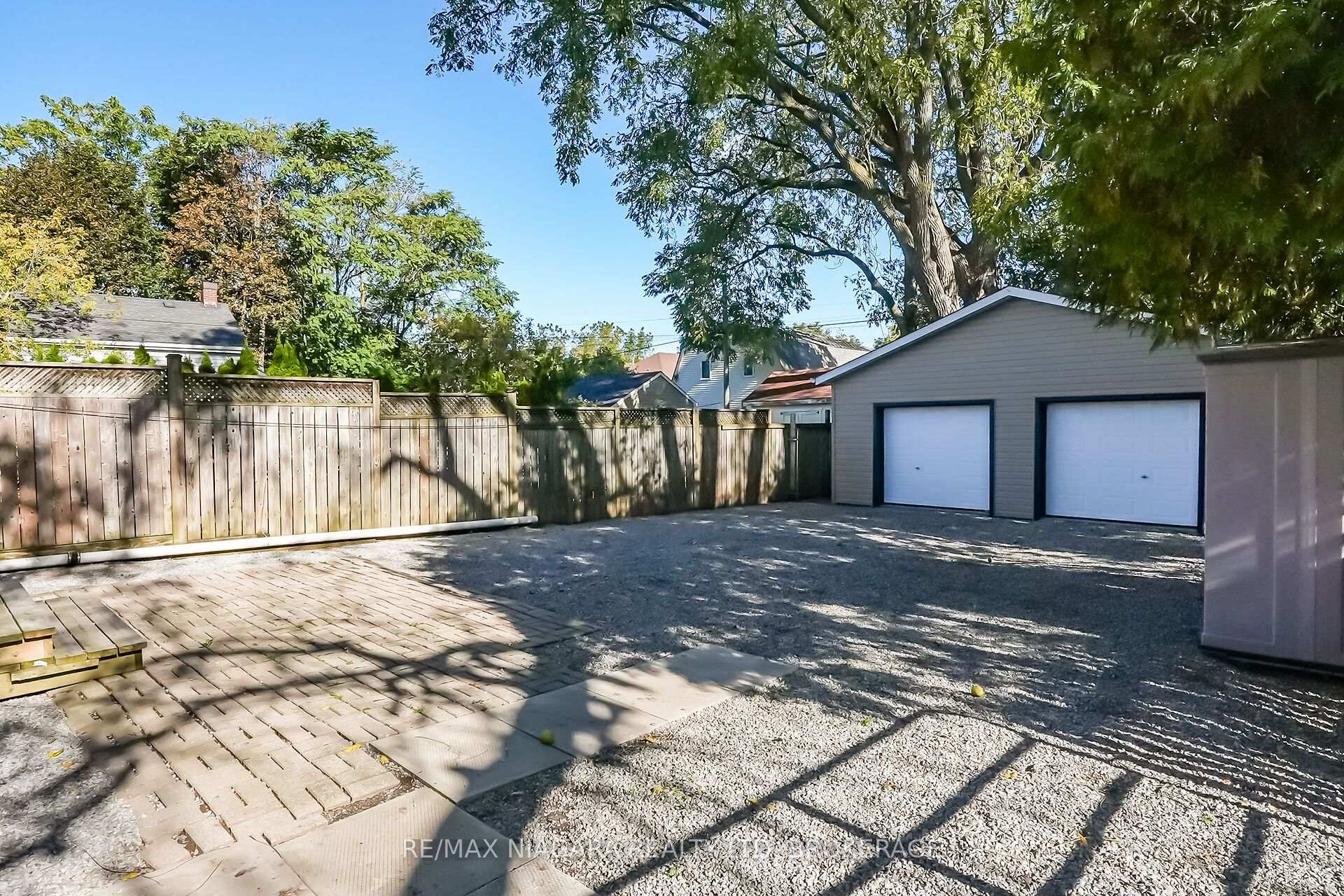 Photo 20 of 15 Adelaide Street, Grimsby, Grimsby West — HOMEH