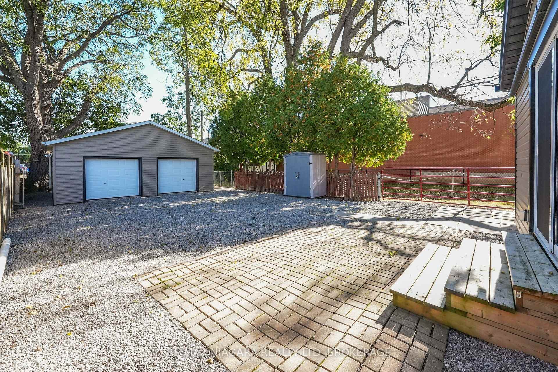 Photo 21 of 15 Adelaide Street, Grimsby, Grimsby West — HOMEH