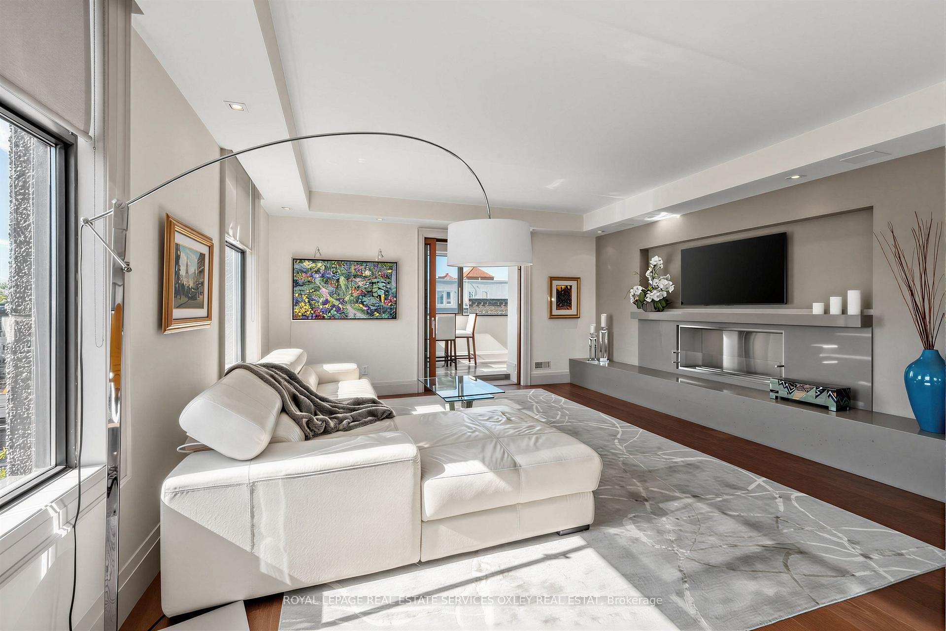 Photo 10 of Unit 8, 423 Avenue Road, Toronto, Yonge-St. Clair — HOMEH