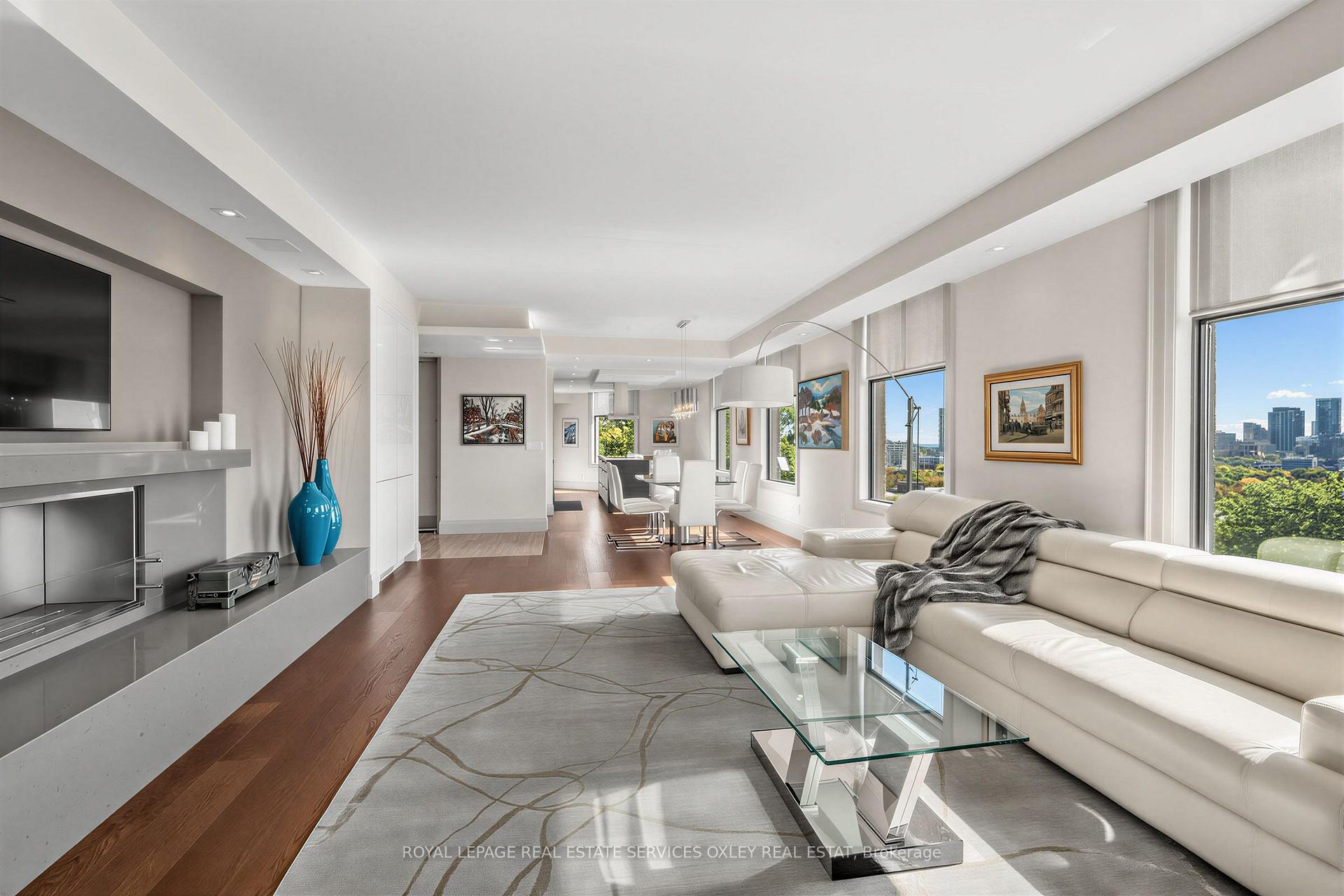 Photo 11 of Unit 8, 423 Avenue Road, Toronto, Yonge-St. Clair — HOMEH