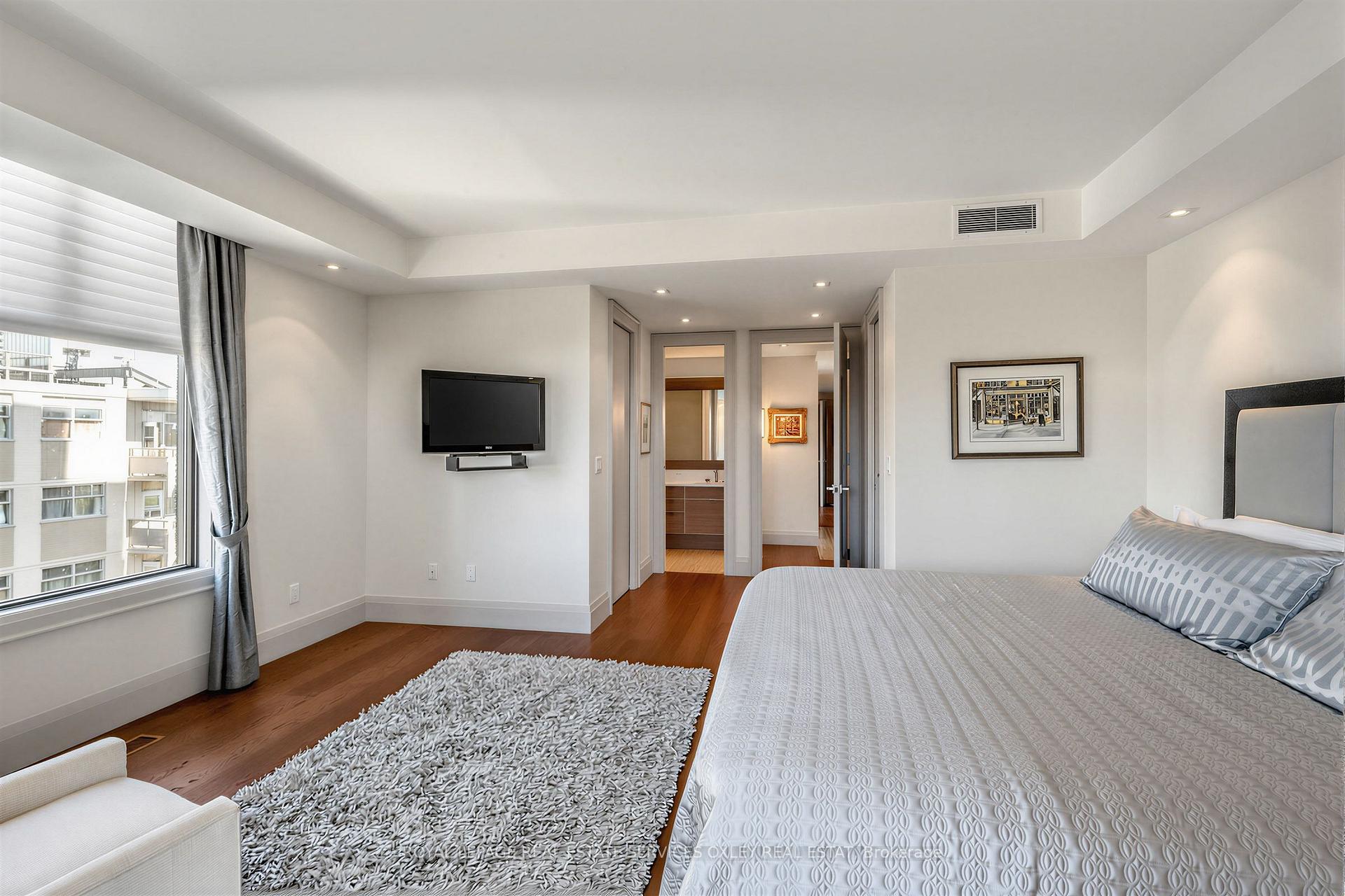 Photo 19 of Unit 8, 423 Avenue Road, Toronto, Yonge-St. Clair — HOMEH