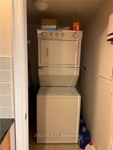 Photo 14 of Unit 318, 33 Cox Boulevard, Markham, Unionville — HOMEH
