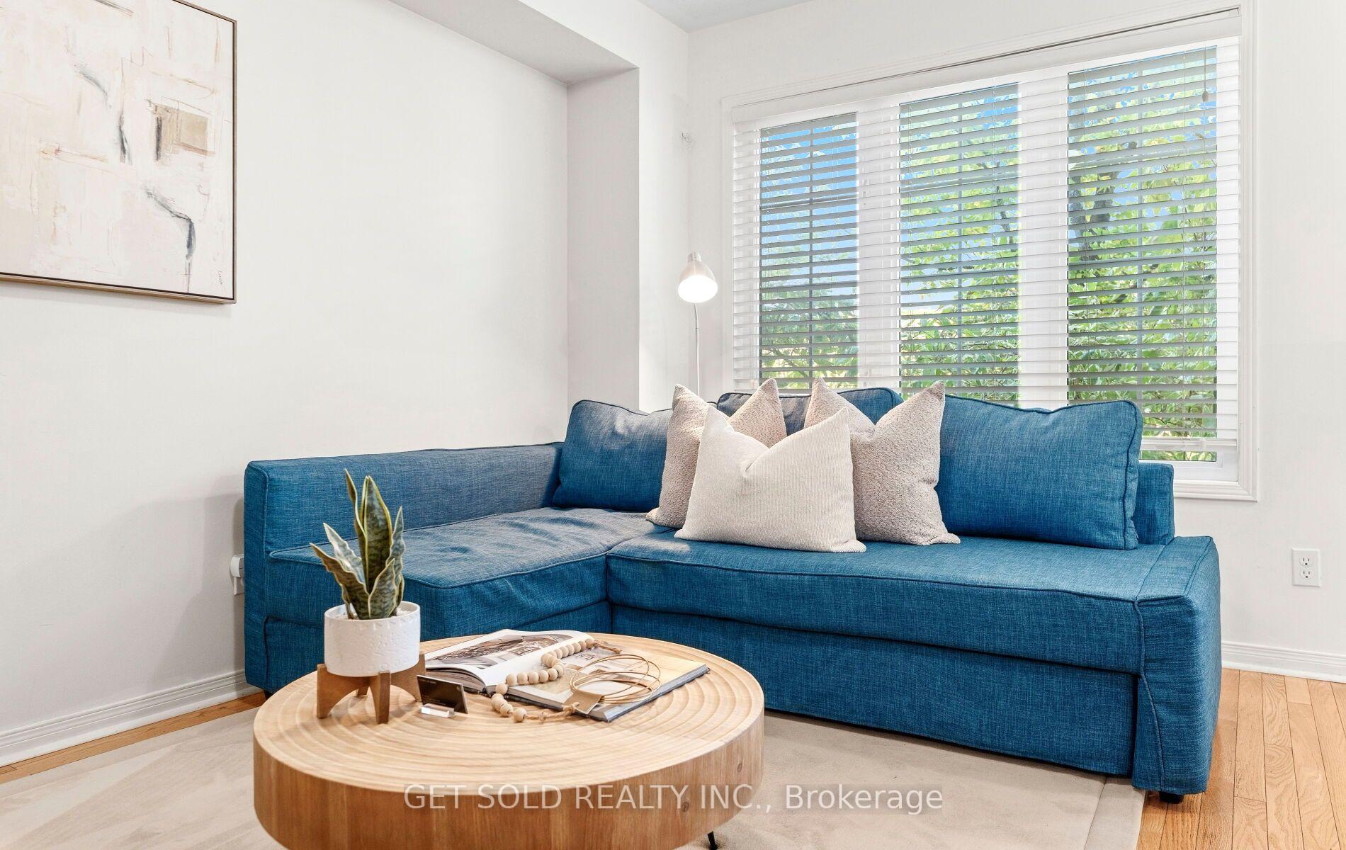 Photo of 33 Sergio Marchi Street