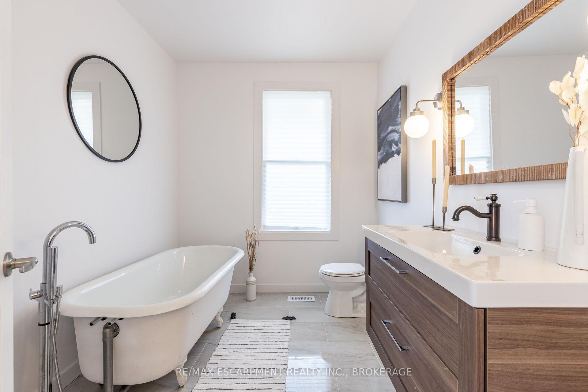 Photo 11 of Unit Main, 50 Fifth Street, Welland, Lincoln/Crowland — HOMEH