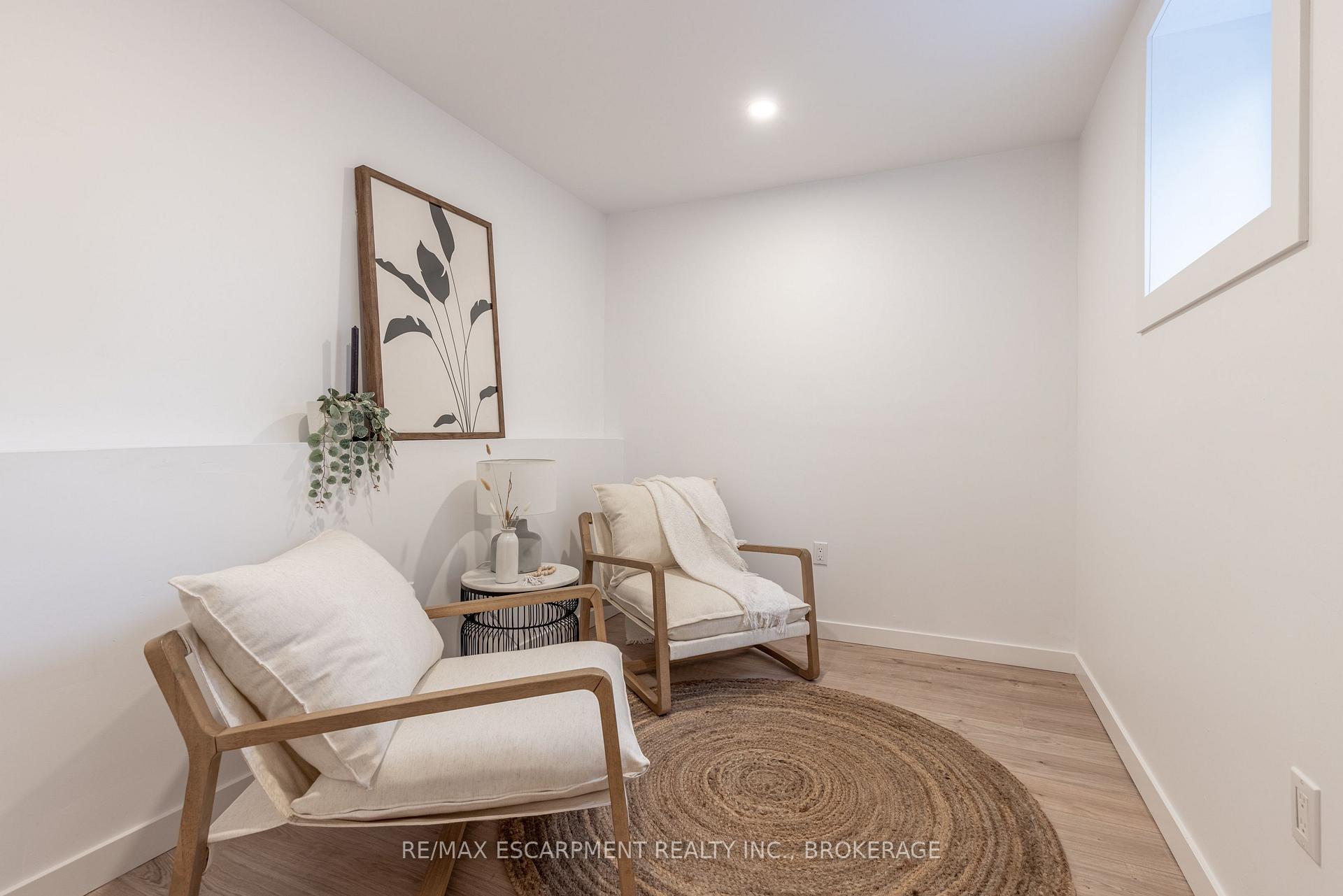 Photo 16 of Unit Main, 50 Fifth Street, Welland, Lincoln/Crowland — HOMEH