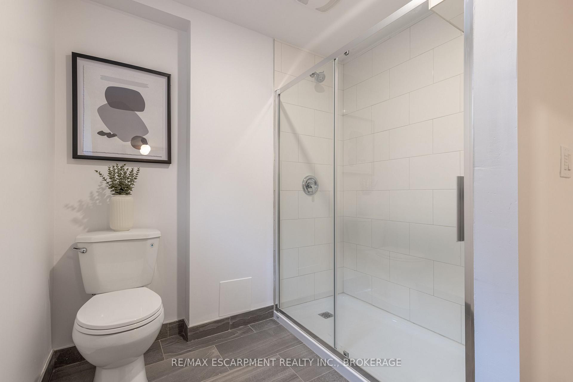 Photo 22 of Unit Main, 50 Fifth Street, Welland, Lincoln/Crowland — HOMEH