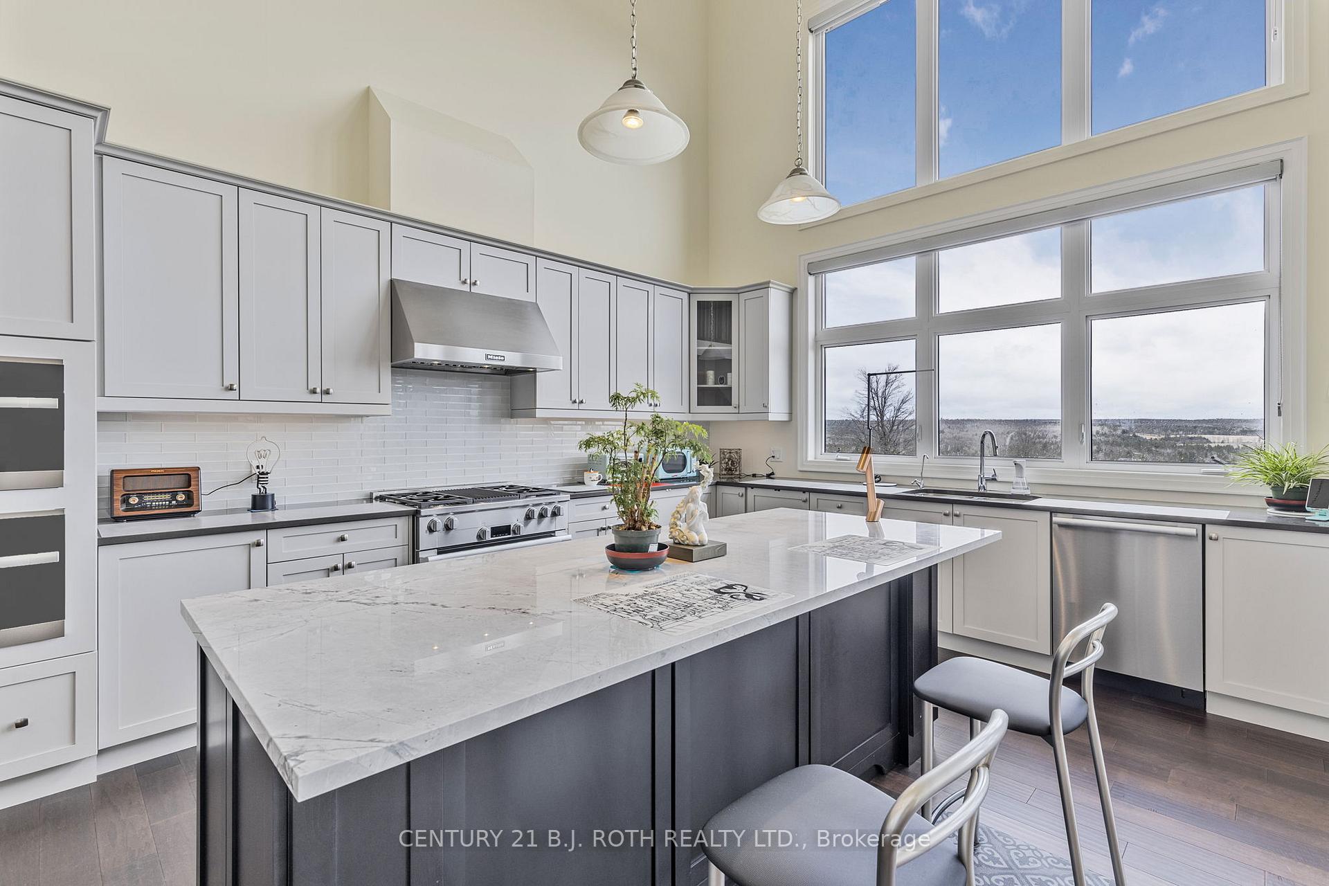 Photo 16 of 8 Morgan Drive, Oro-Medonte, Rural Oro-Medonte — HOMEH