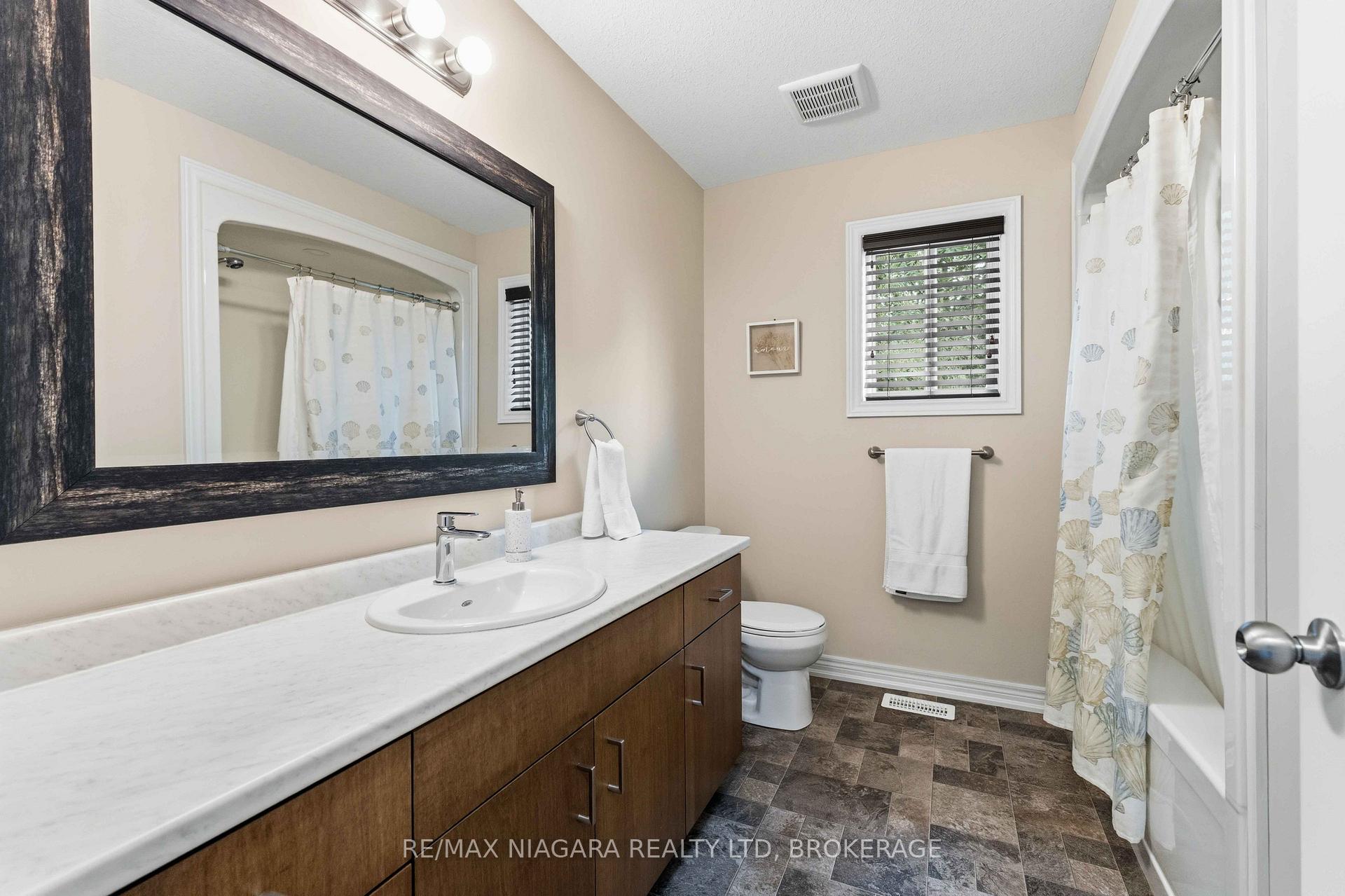 Photo 28 of 23B Bloomfield Avenue, St. Catharines, Secord Woods — HOMEH