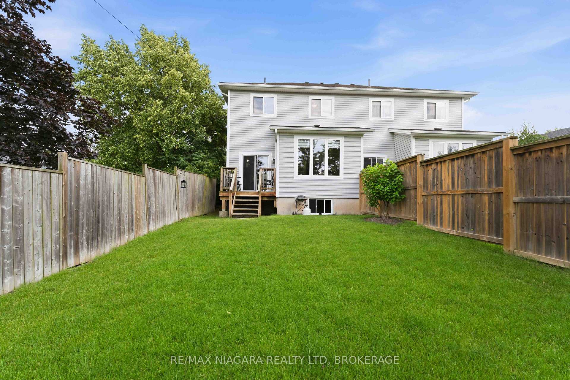 Photo 30 of 23B Bloomfield Avenue, St. Catharines, Secord Woods — HOMEH