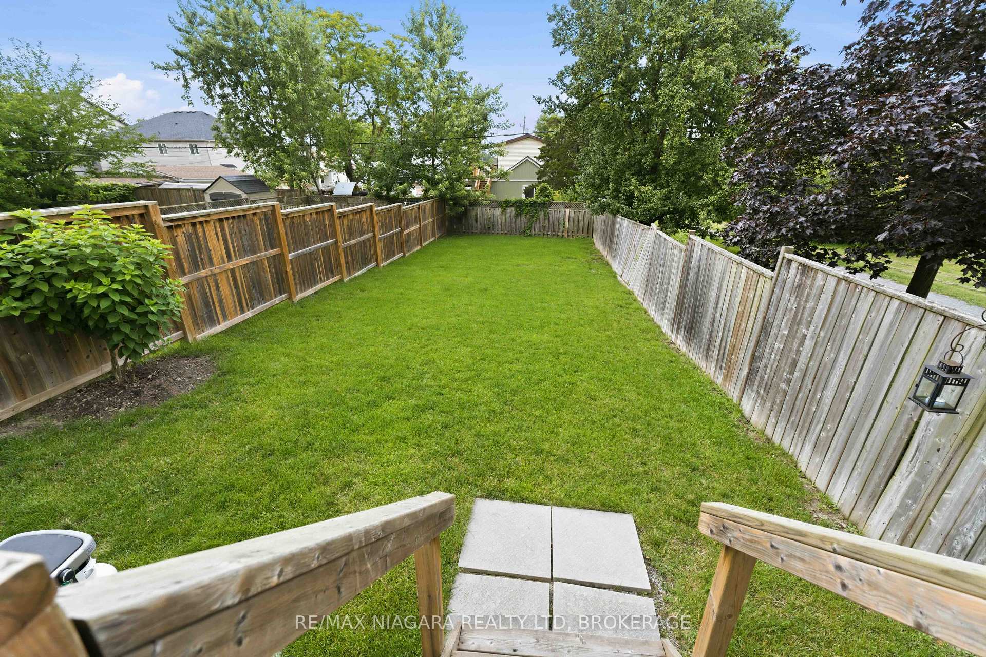 Photo 32 of 23B Bloomfield Avenue, St. Catharines, Secord Woods — HOMEH