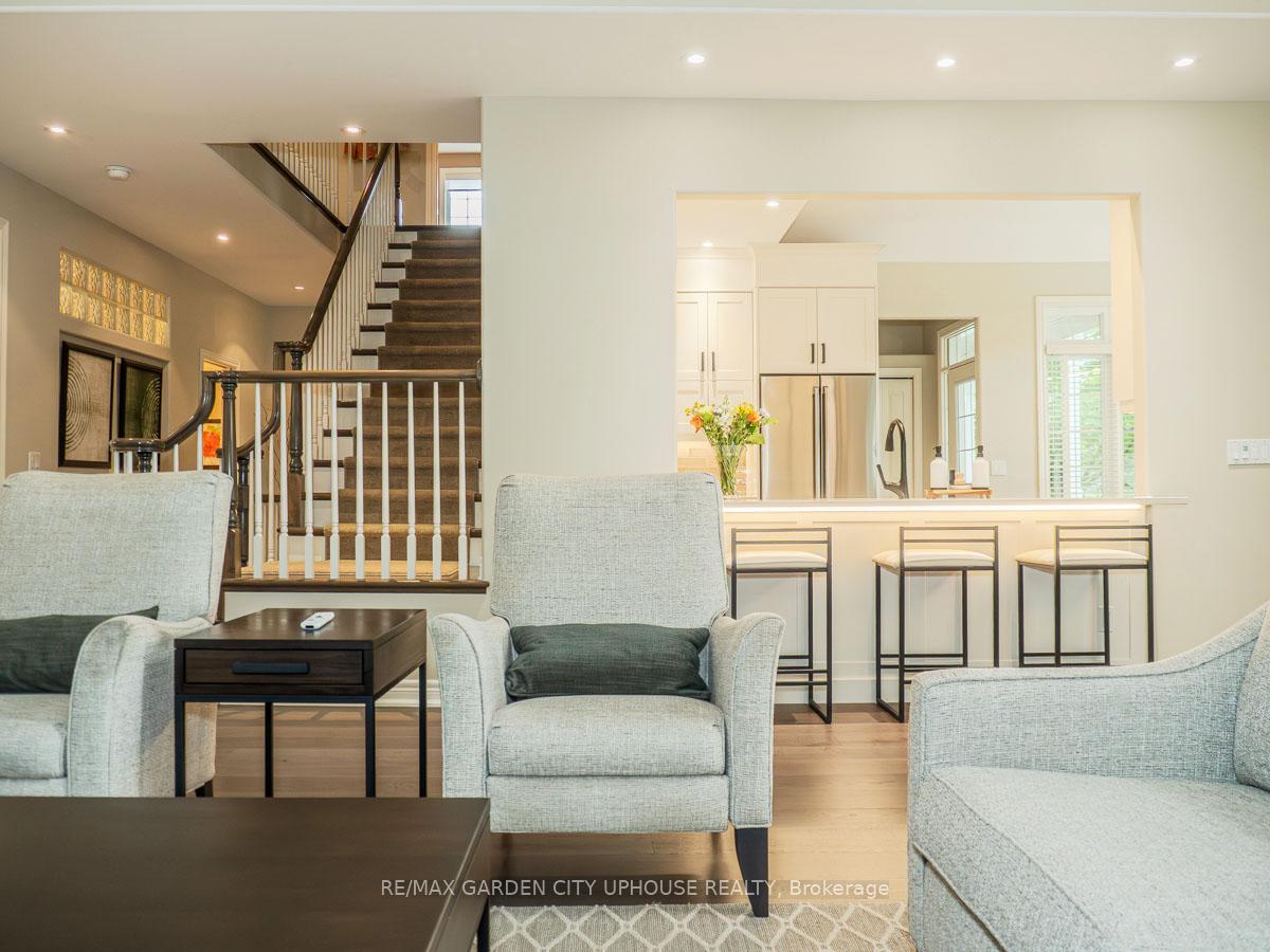 Photo 14 of 45 Oarsman Crescent, St. Catharines, Martindale Pond — HOMEH