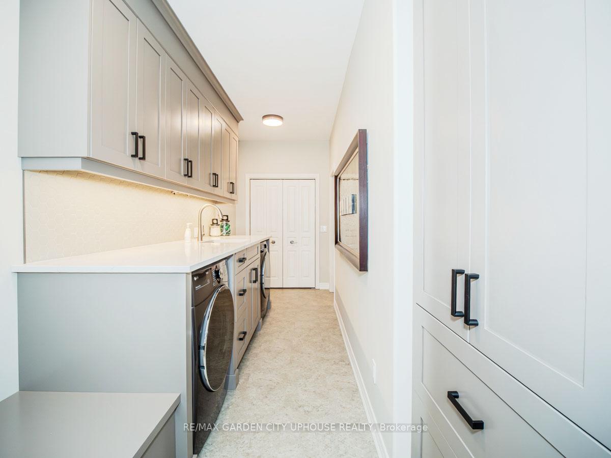 Photo 20 of 45 Oarsman Crescent, St. Catharines, Martindale Pond — HOMEH