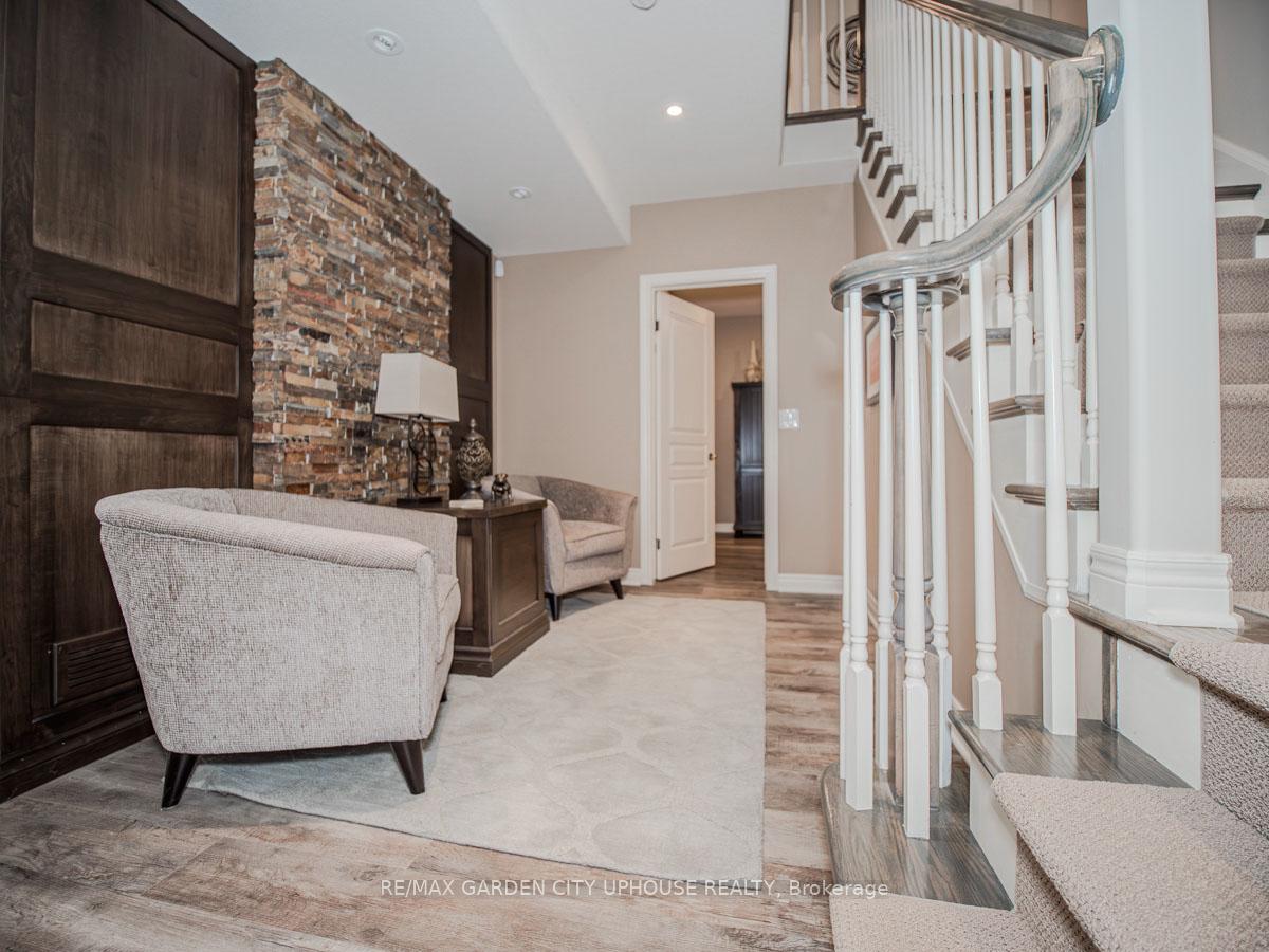 Photo 27 of 45 Oarsman Crescent, St. Catharines, Martindale Pond — HOMEH