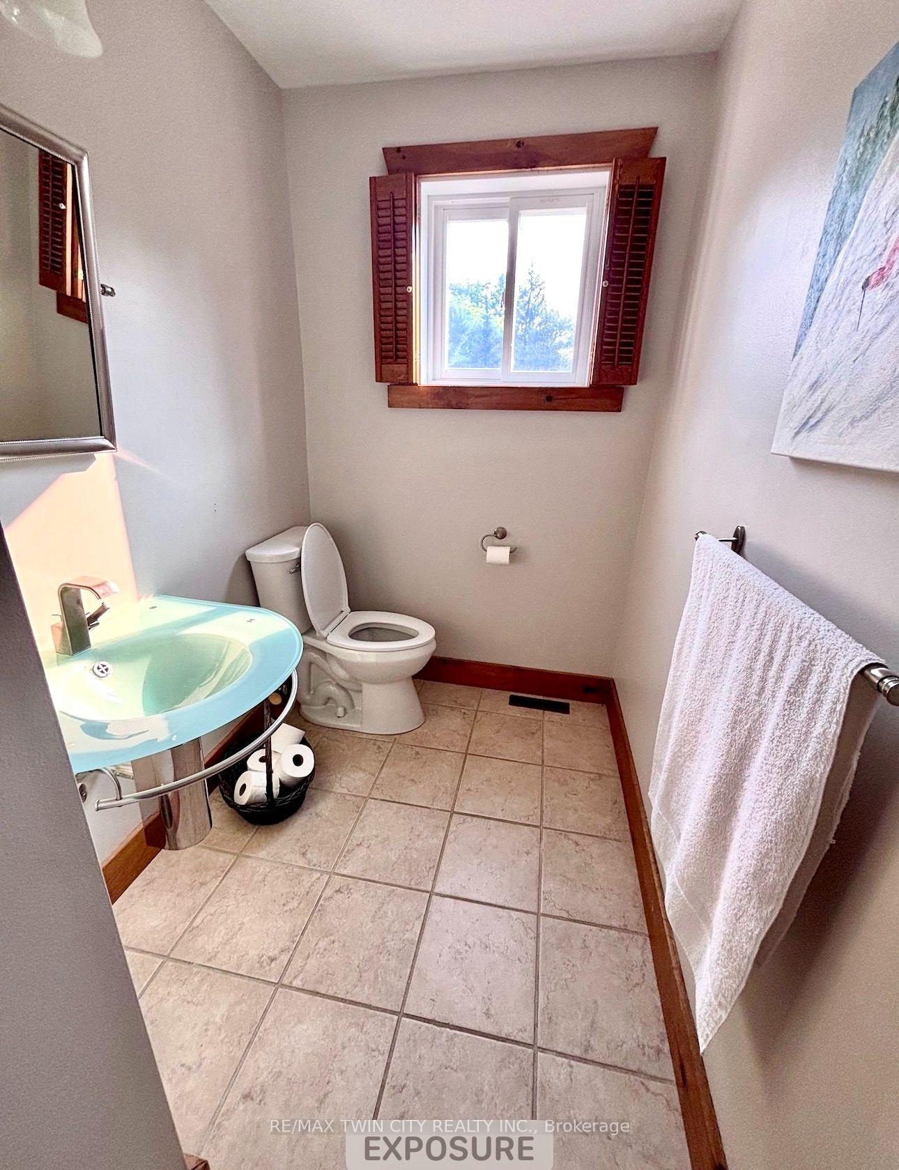 Photo 6 of 136 Carmichael Crescent, Blue Mountains — HOMEH