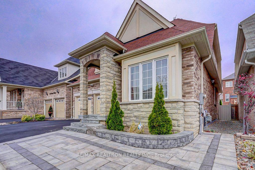 Photo 2 of Unit Bsmnt, 41 Oswell Drive, Ajax, Northeast Ajax — HOMEH