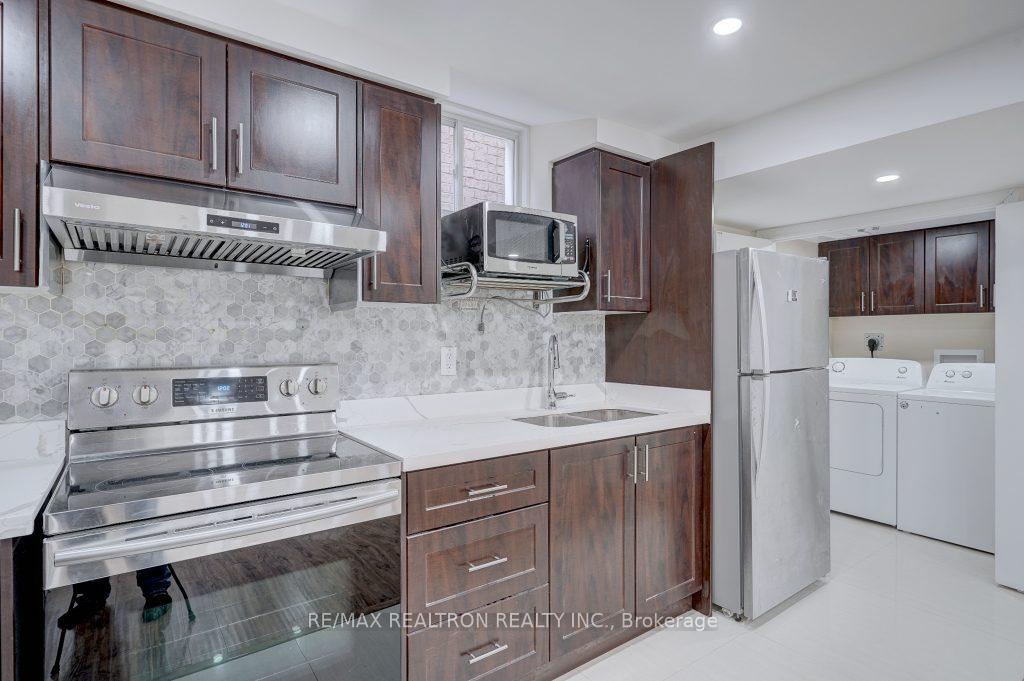 Photo 15 of Unit Bsmnt, 41 Oswell Drive, Ajax, Northeast Ajax — HOMEH