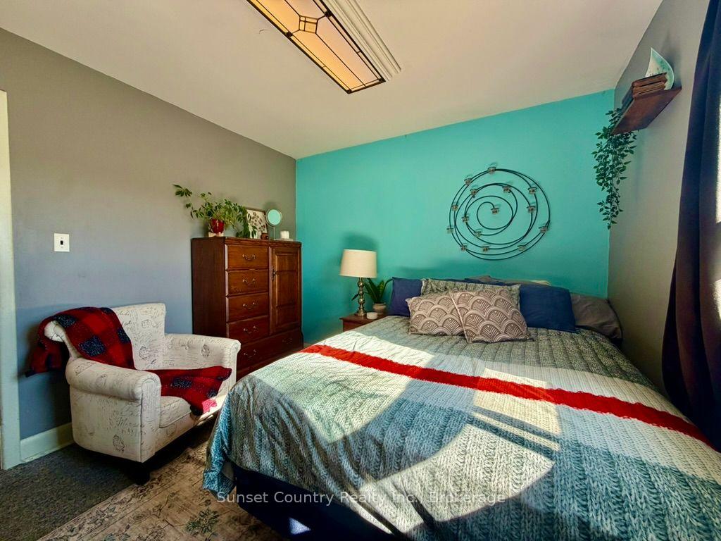 Photo 9 of 169 Florence Street, Dryden, Hillcrest — HOMEH