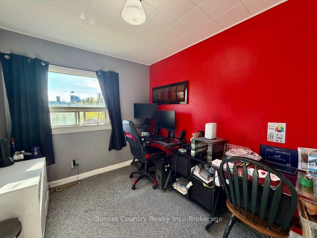 Photo 11 of 169 Florence Street, Dryden, Hillcrest — HOMEH