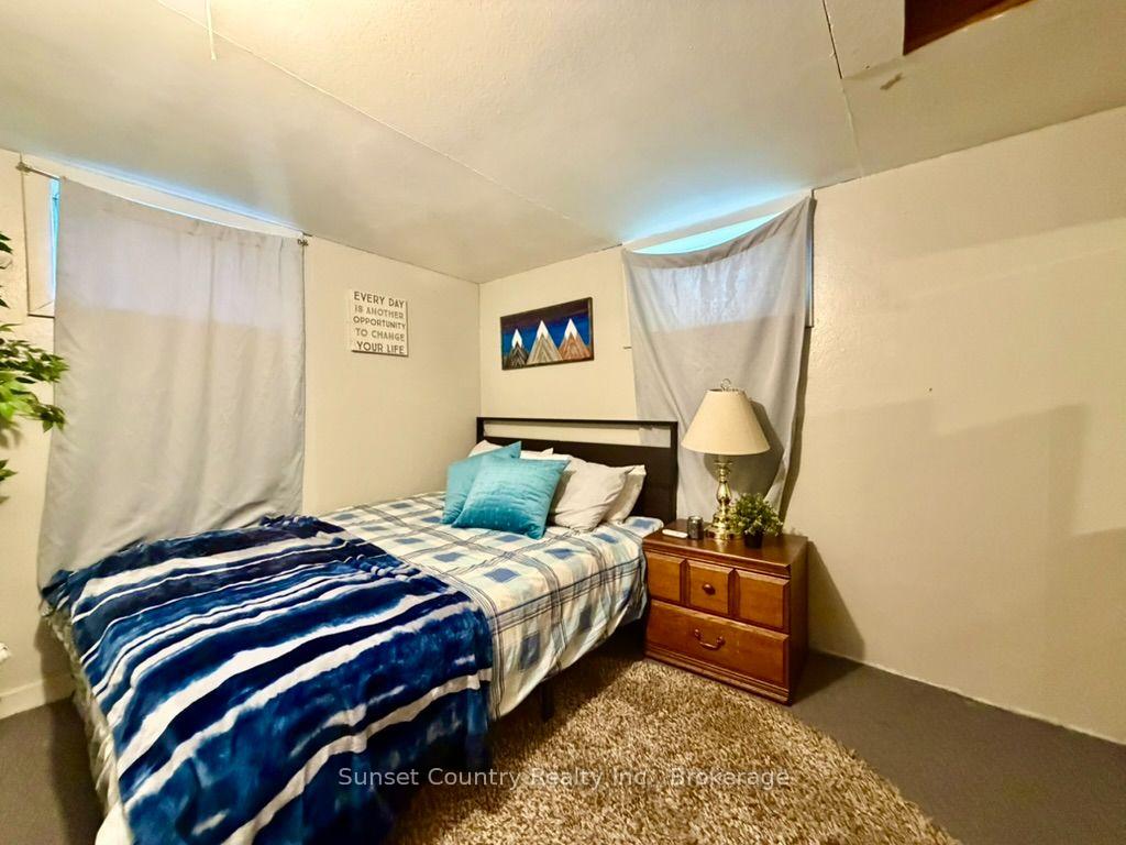 Photo 16 of 169 Florence Street, Dryden, Hillcrest — HOMEH
