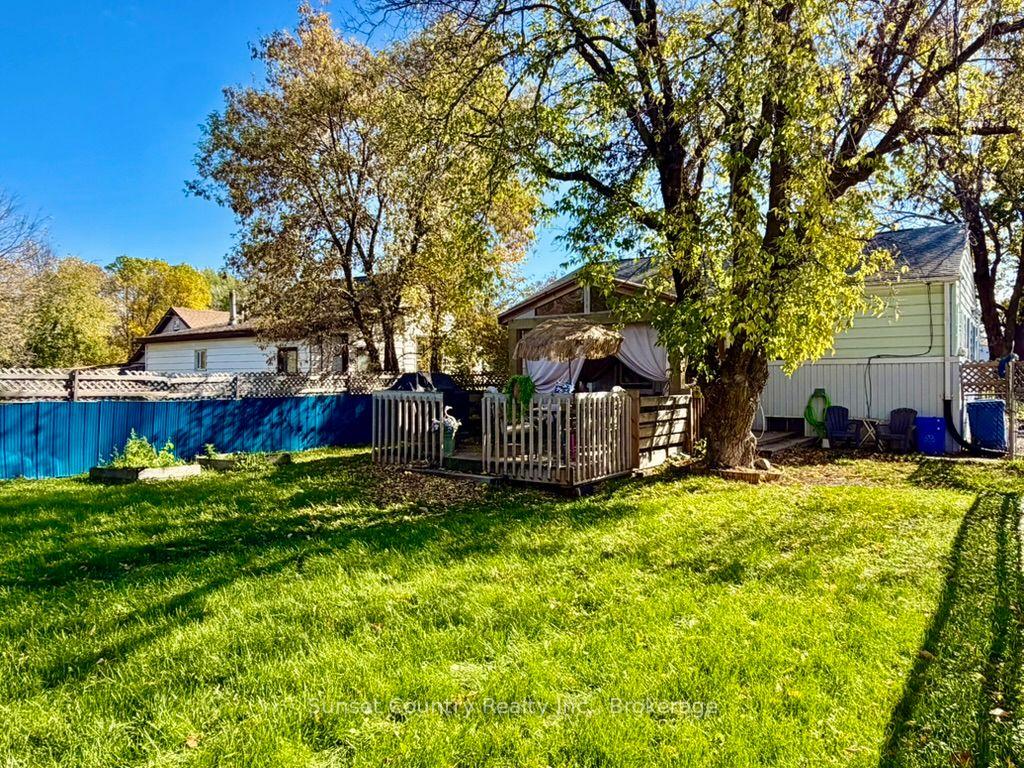 Photo 21 of 169 Florence Street, Dryden, Hillcrest — HOMEH