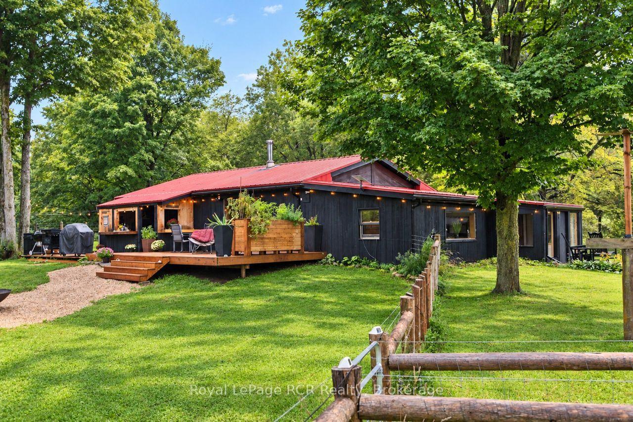 Photo 2 of 585216 Sideroad 10A, Grey Highlands — HOMEH