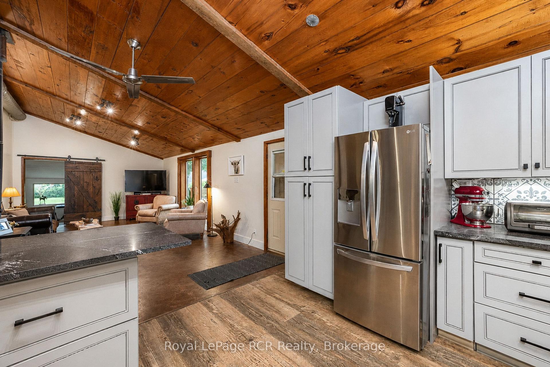 Photo 10 of 585216 Sideroad 10A, Grey Highlands — HOMEH