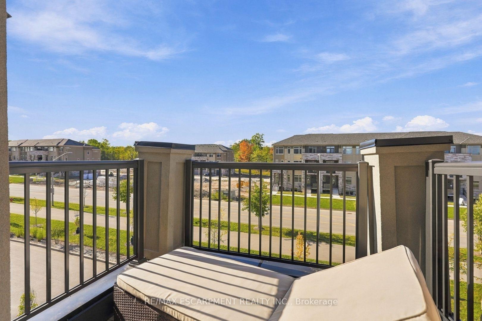 Photo 36 of 77 Borers Creek Circle, Hamilton, Waterdown — HOMEH
