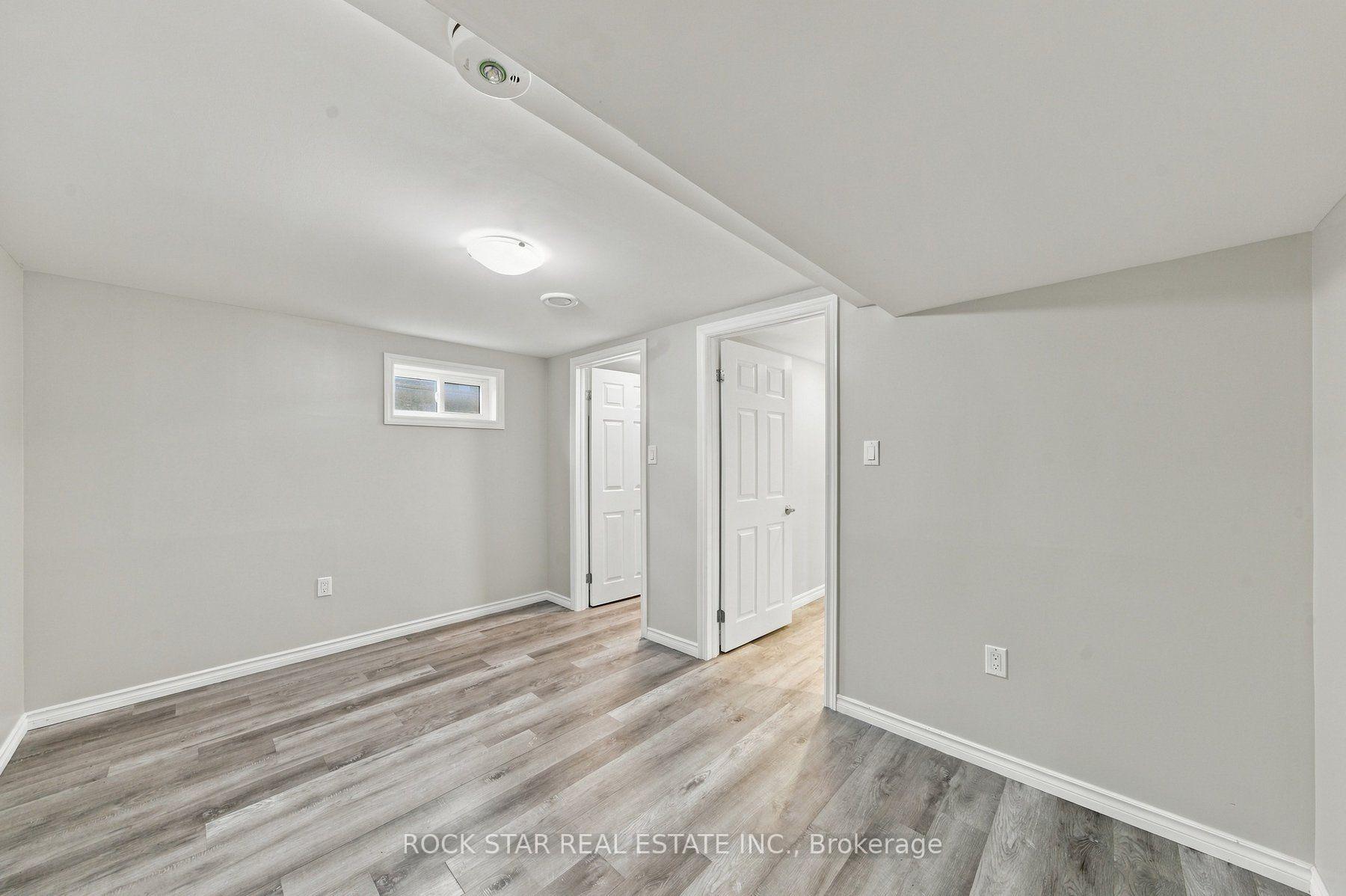 Photo 14 of Unit LOWER, 1052 Fennell Avenue E, Hamilton, Hampton Heights — HOMEH